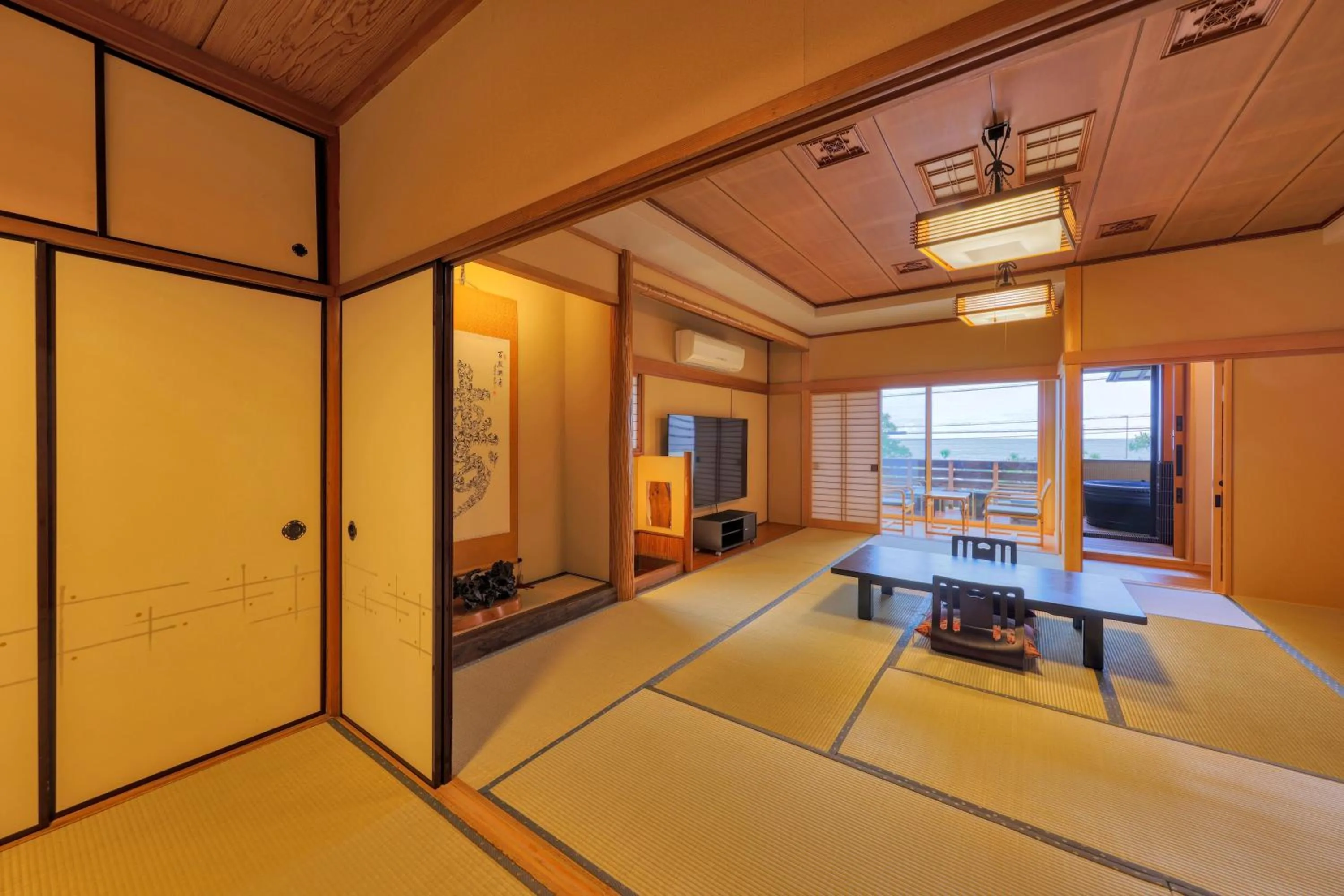 Photo of the whole room in AtamiOnsen Nagahamaen