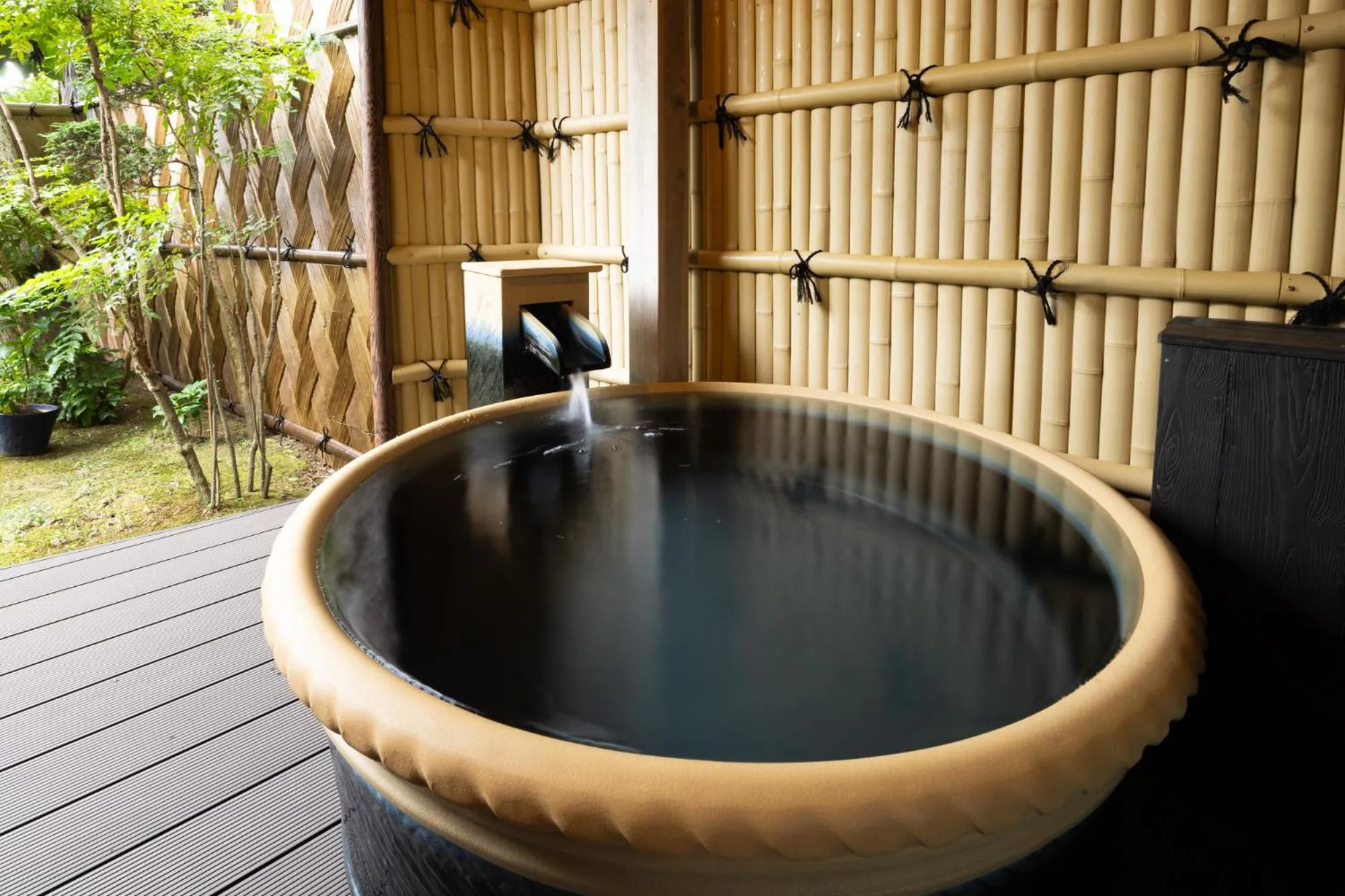 Open Air Bath in AtamiOnsen Nagahamaen