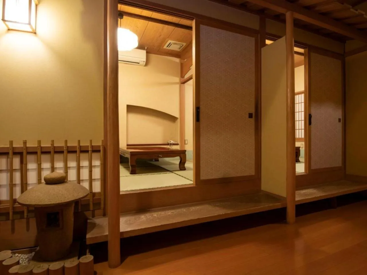 Restaurant/places to eat in AtamiOnsen Nagahamaen