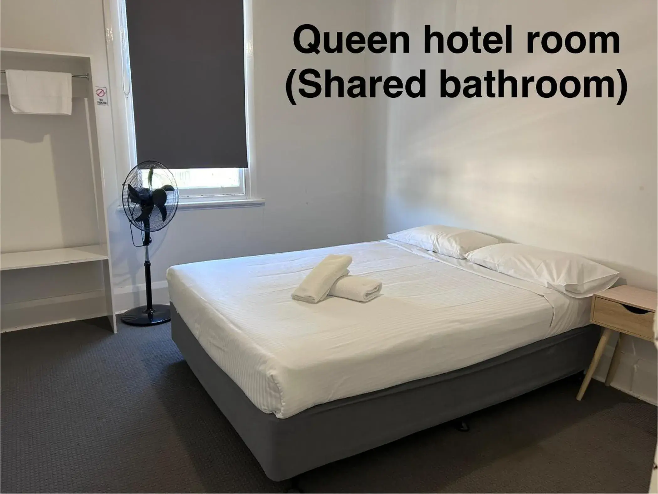 Double Room with Shared Bathroom in Australian Hotel Motel Yass Double Room with Shared Bathroom in Australian Hotel Motel Yass