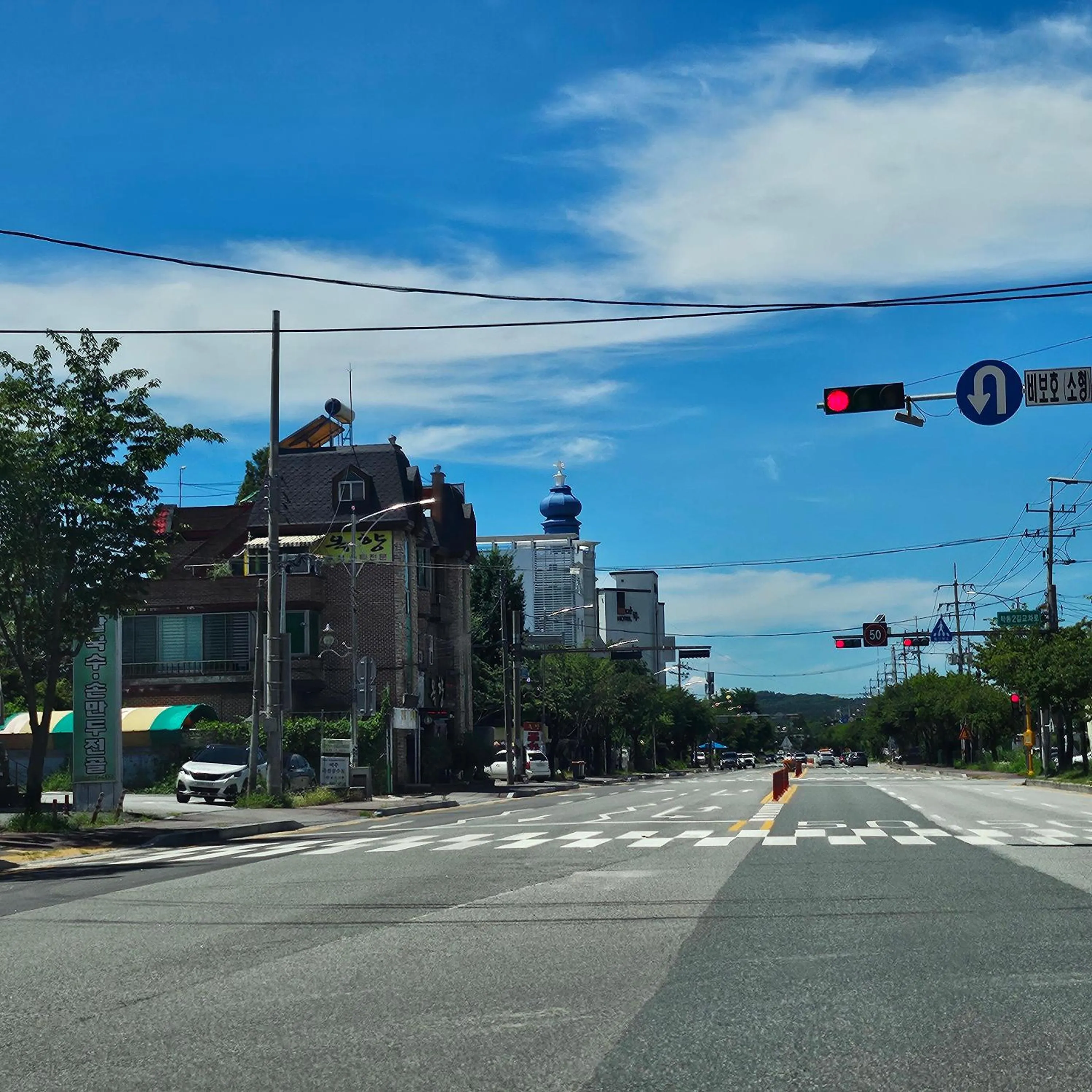 Facade/entrance in Yeoju Hightel