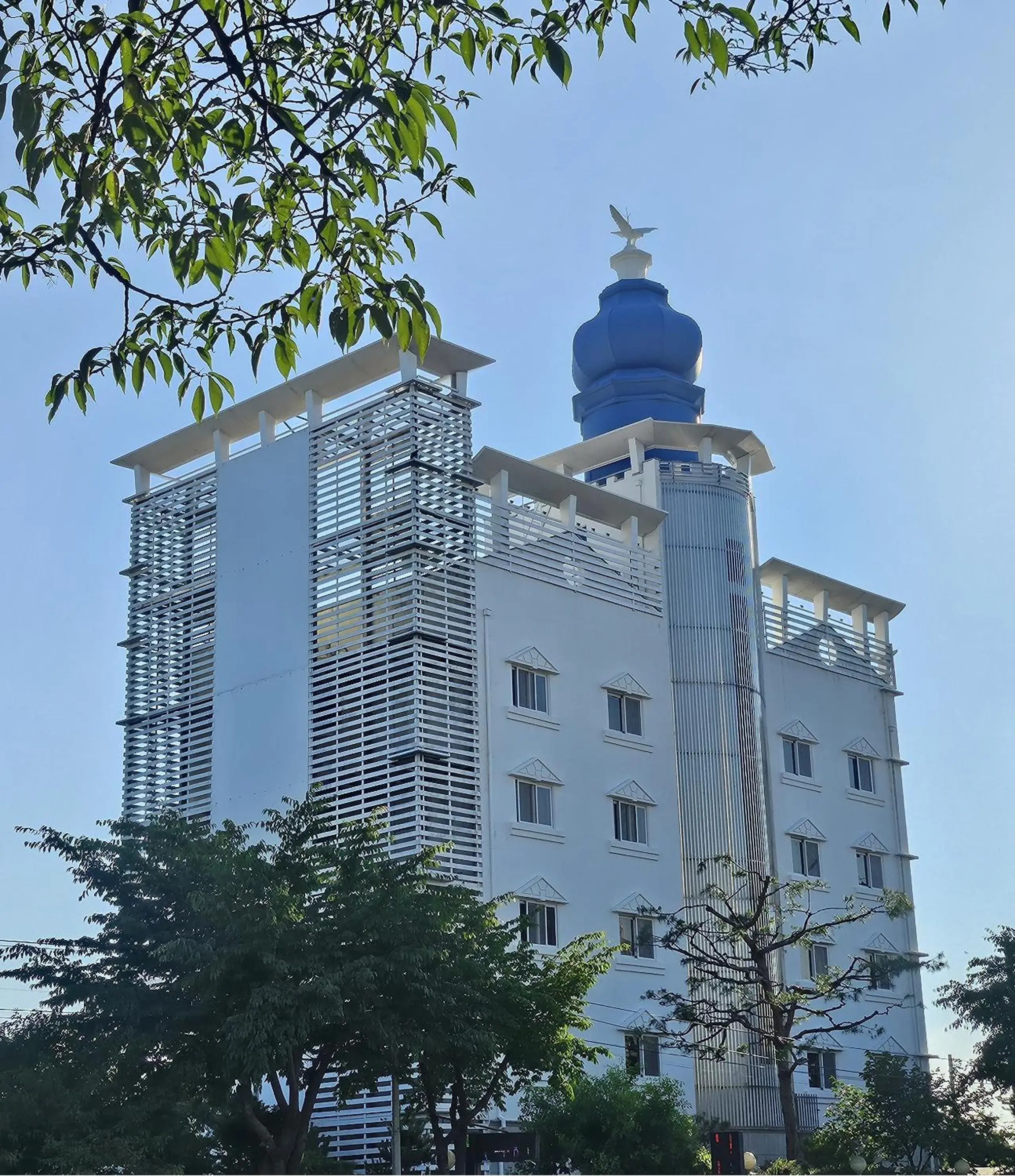Facade/entrance in Yeoju Hightel Facade/entrance in Yeoju Hightel
