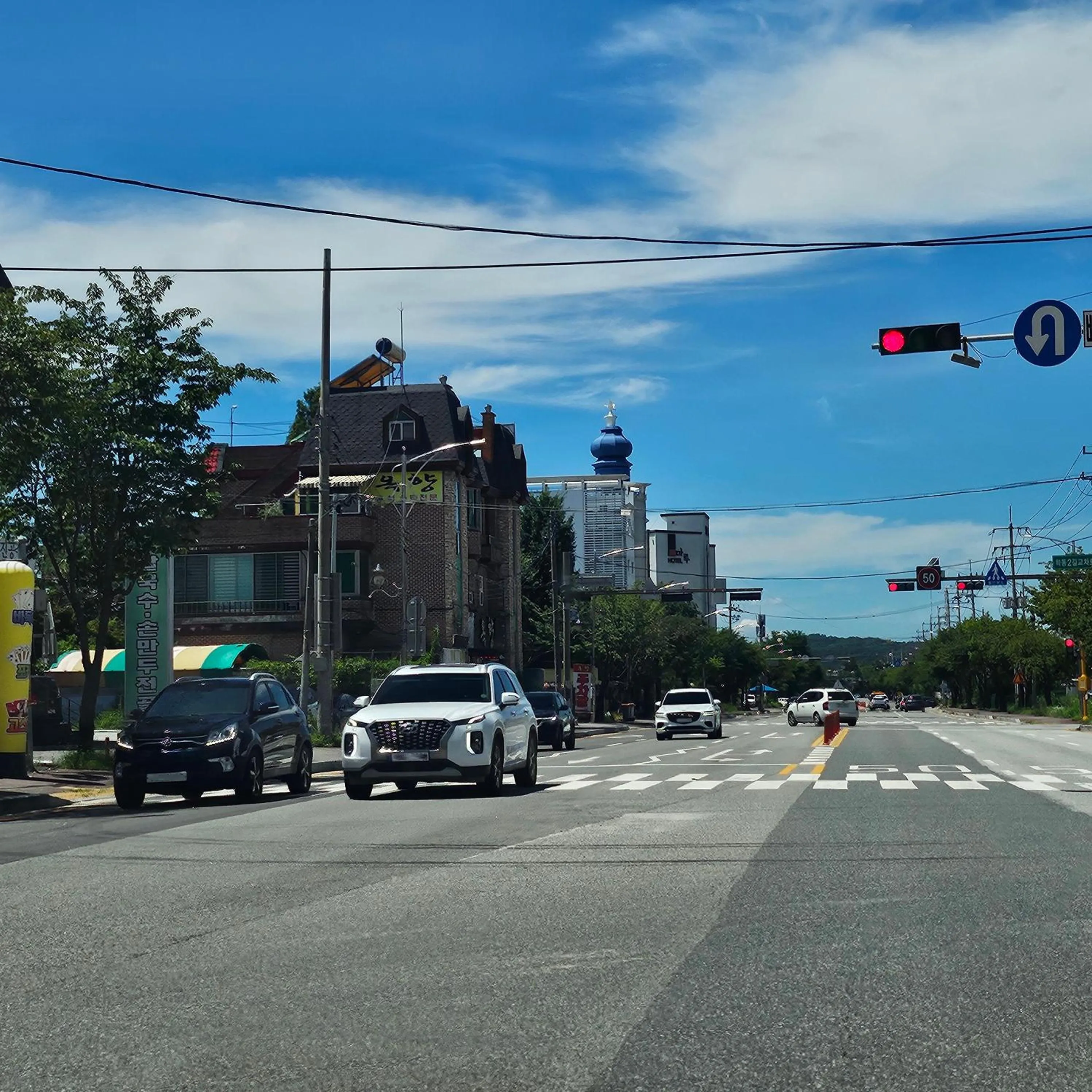 Facade/entrance in Yeoju Hightel