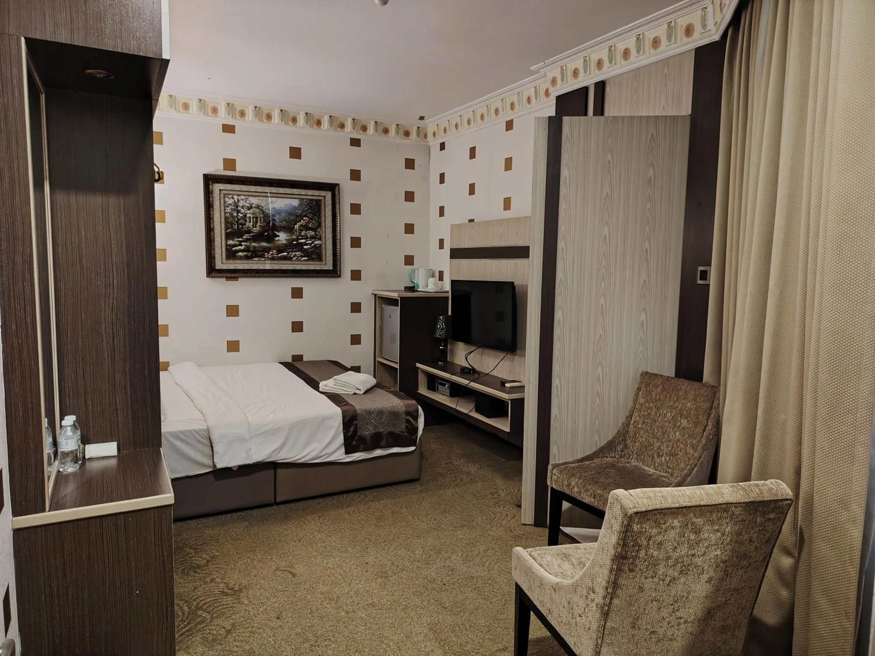 Bedroom, Bed in The Ardens Hotel - Nong Chik, Kolam Air, Johor Bahru