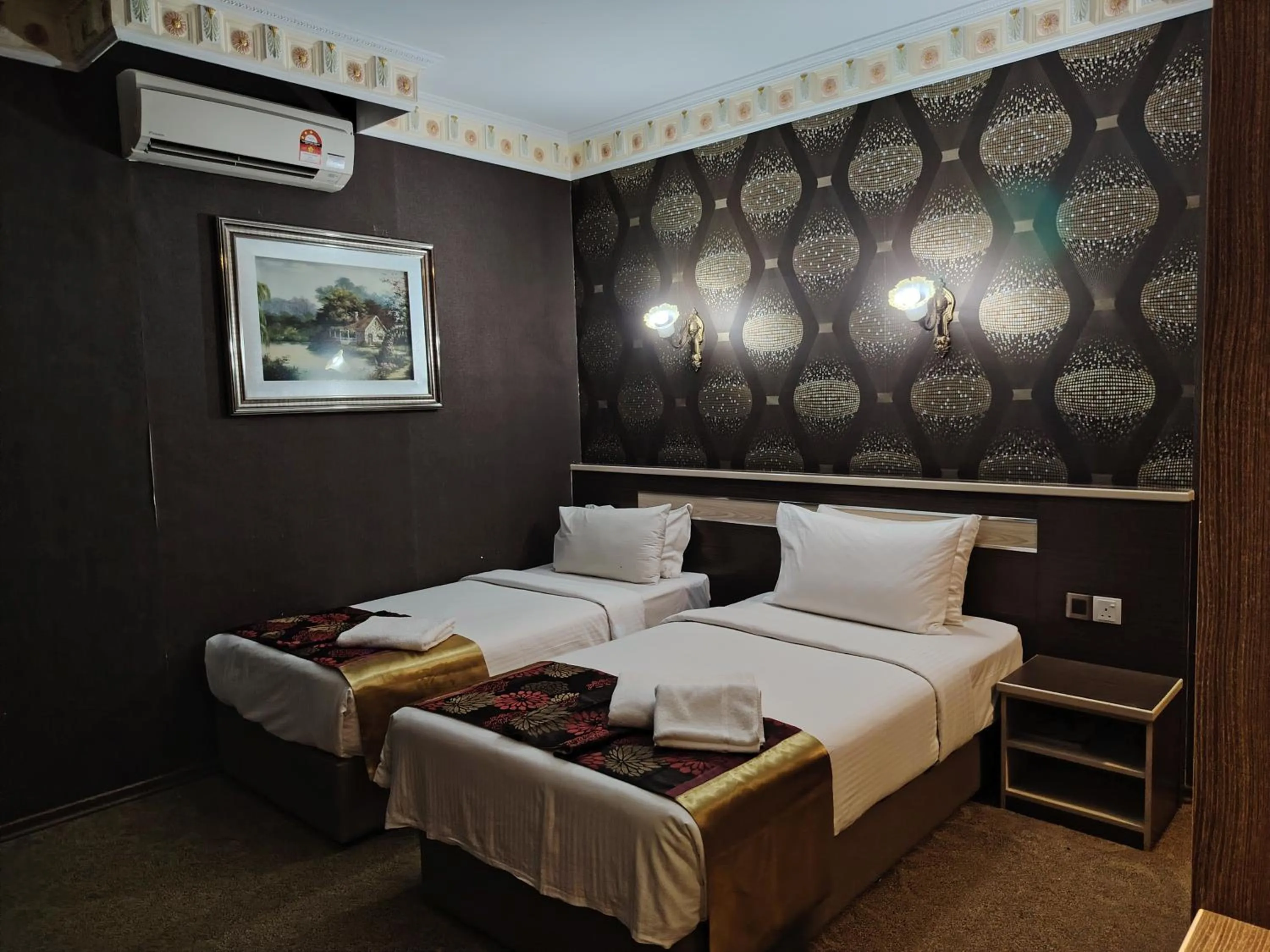 Bedroom, Bed in The Ardens Hotel - Nong Chik, Kolam Air, Johor Bahru