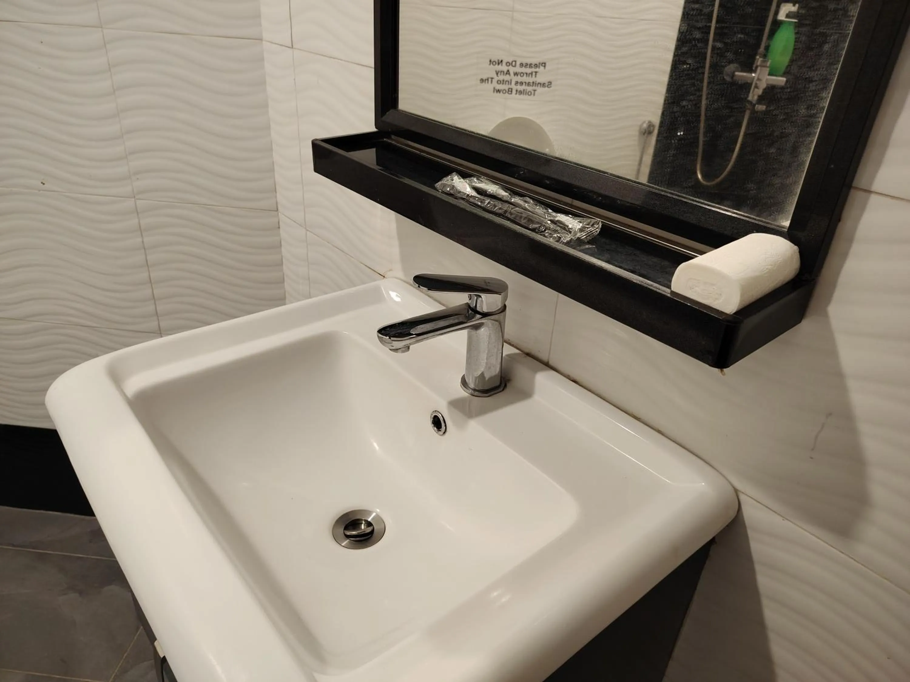 Toilet in The Ardens Hotel - Nong Chik, Kolam Air, Johor Bahru