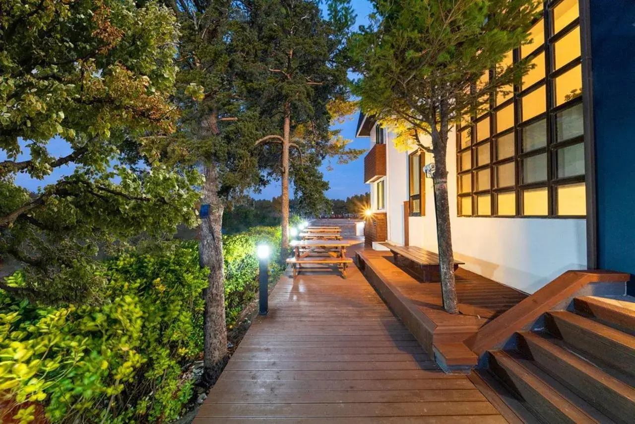 Property building in La Famille Property building in La Famille