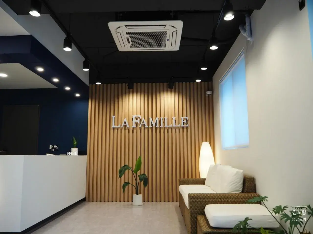 Property building in La Famille Property building in La Famille