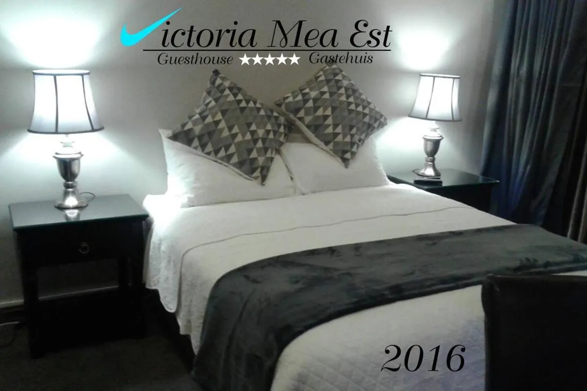 Double Room with Private Bathroom in Victoria Mea Est