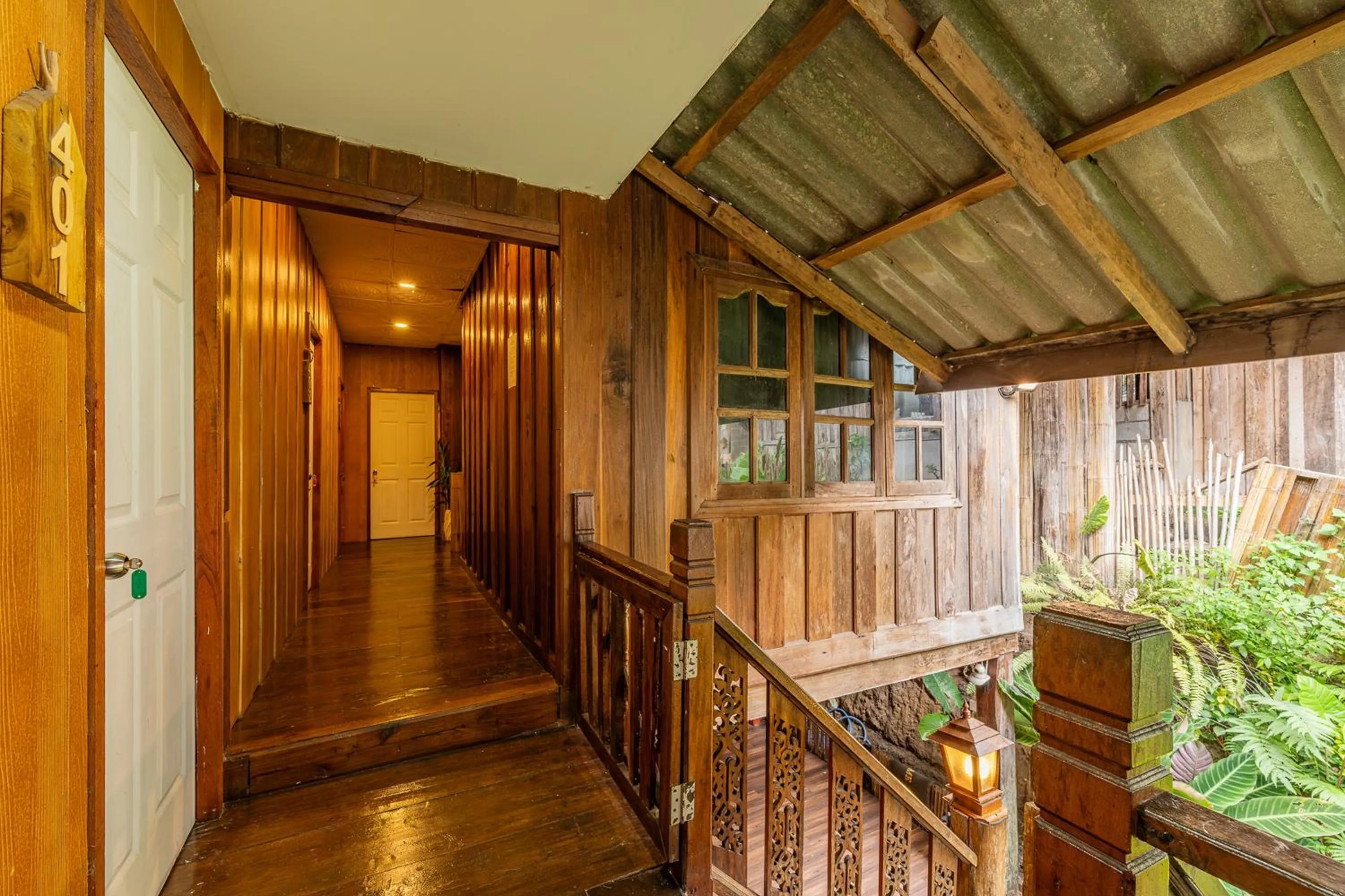 Property building in Monruamsuk Homestay Cafe and Bistro