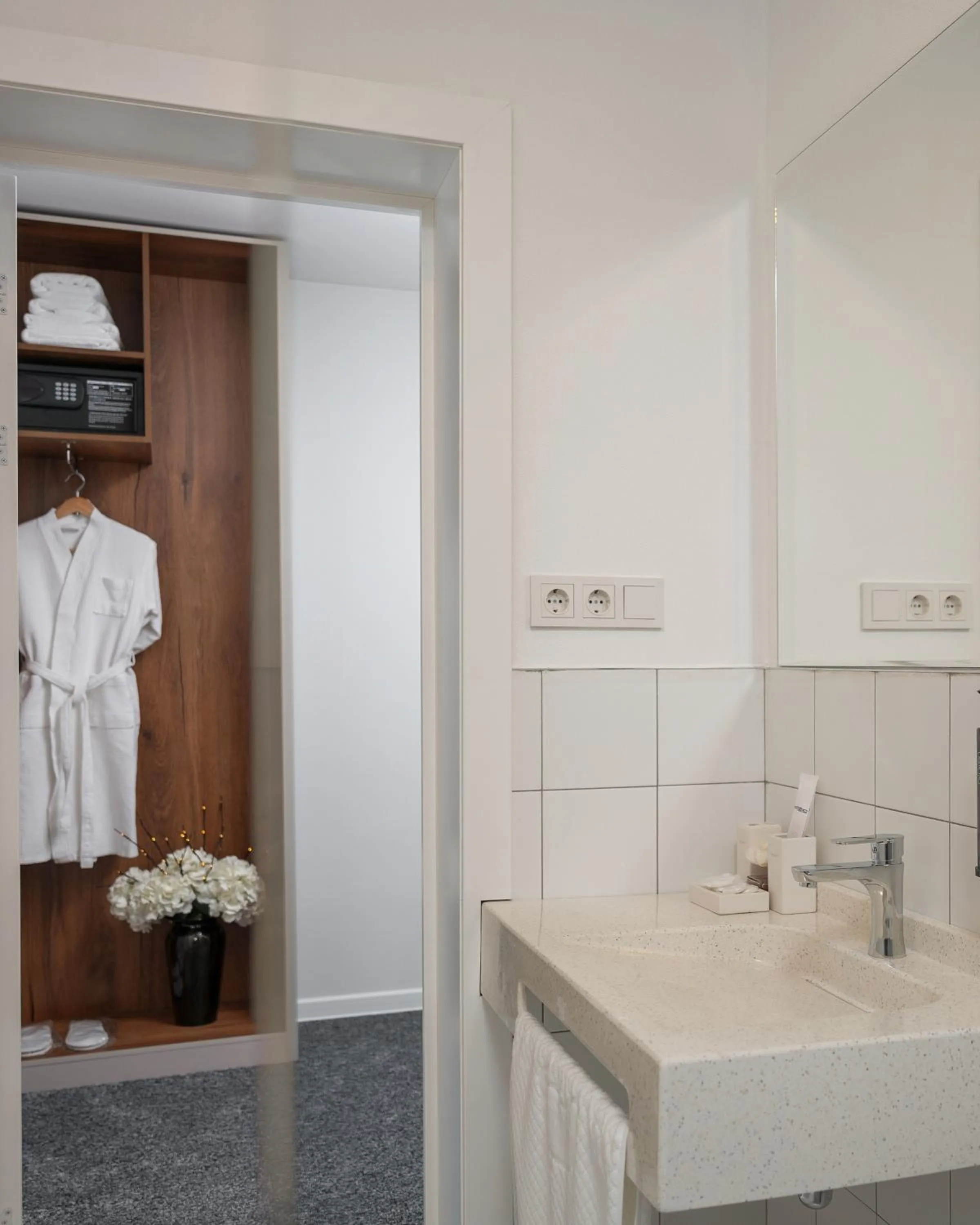 towels in Duo Hotel by Futuro