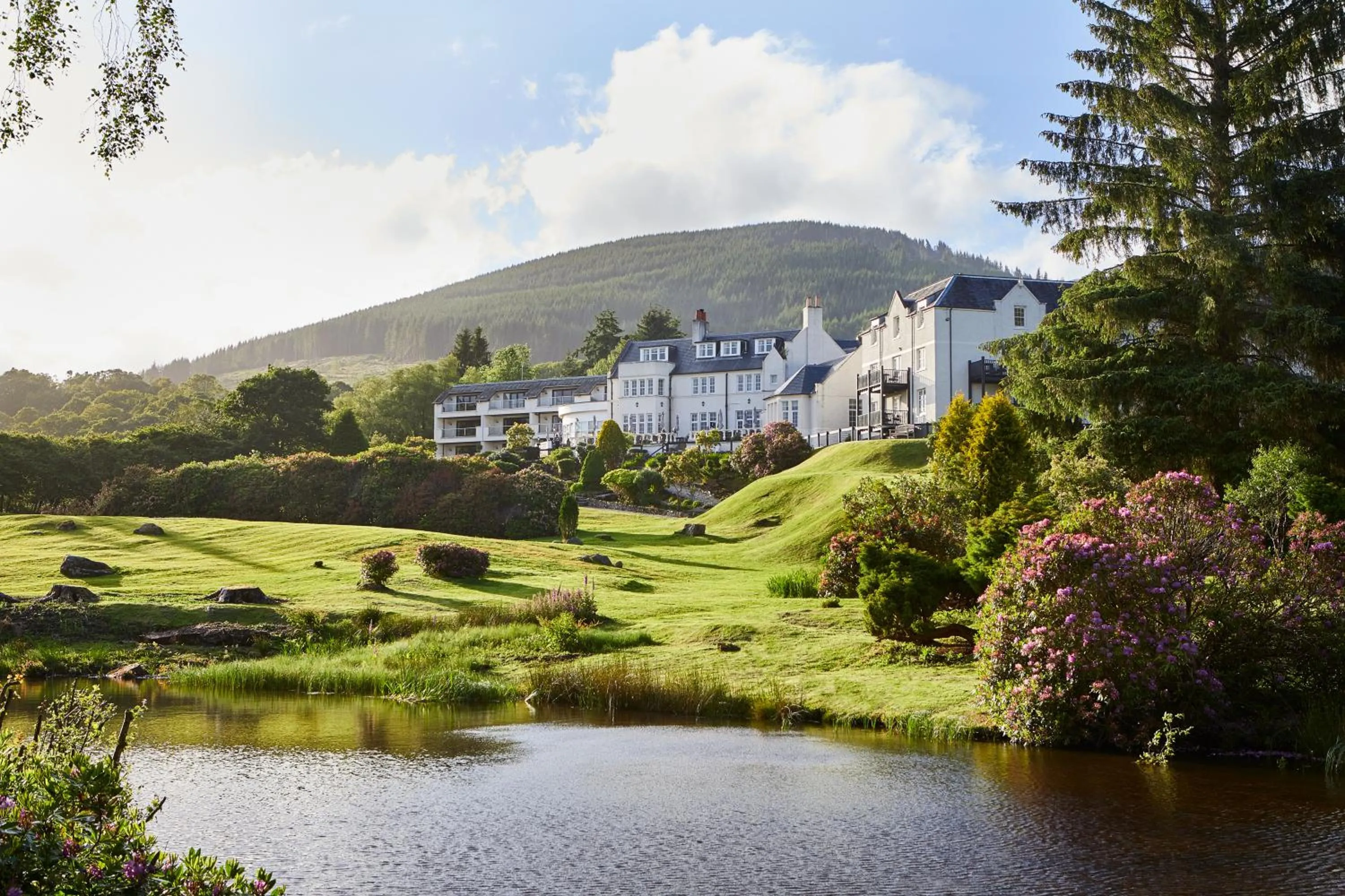 Property building in Macdonald Forest Hills Hotel & Spa