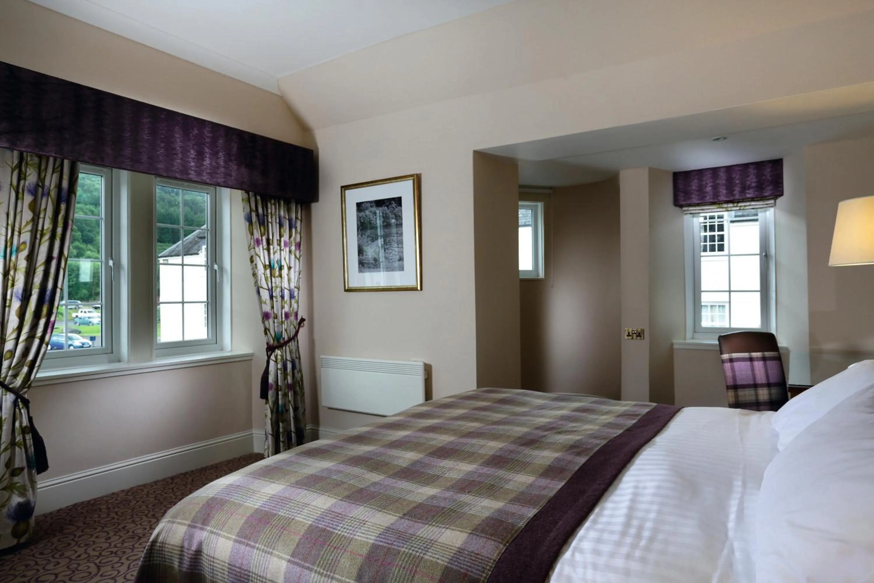 Photo of the whole room, Bed in Macdonald Forest Hills Hotel & Spa