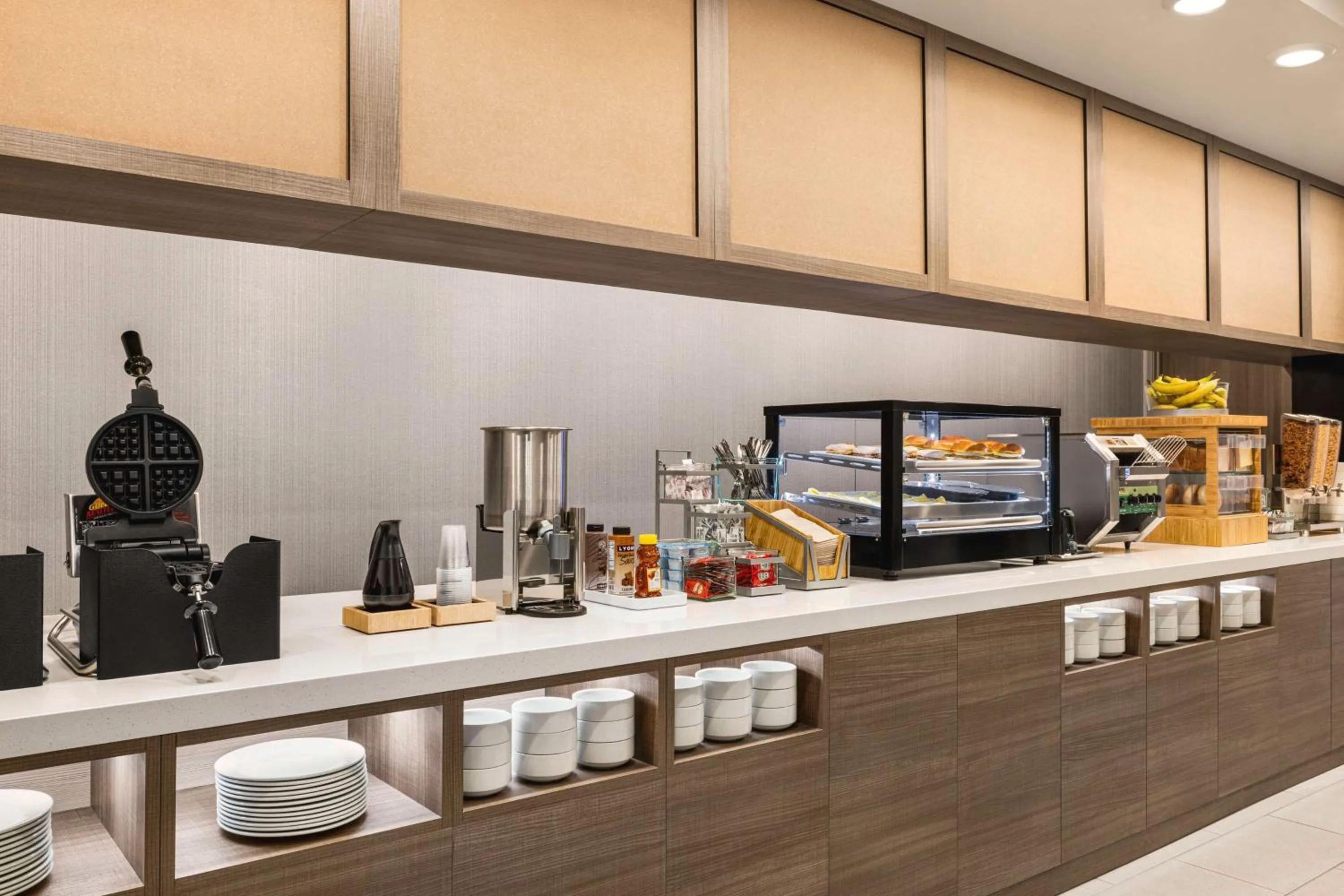 Breakfast in Home2 Suites Livingston Yellowstone