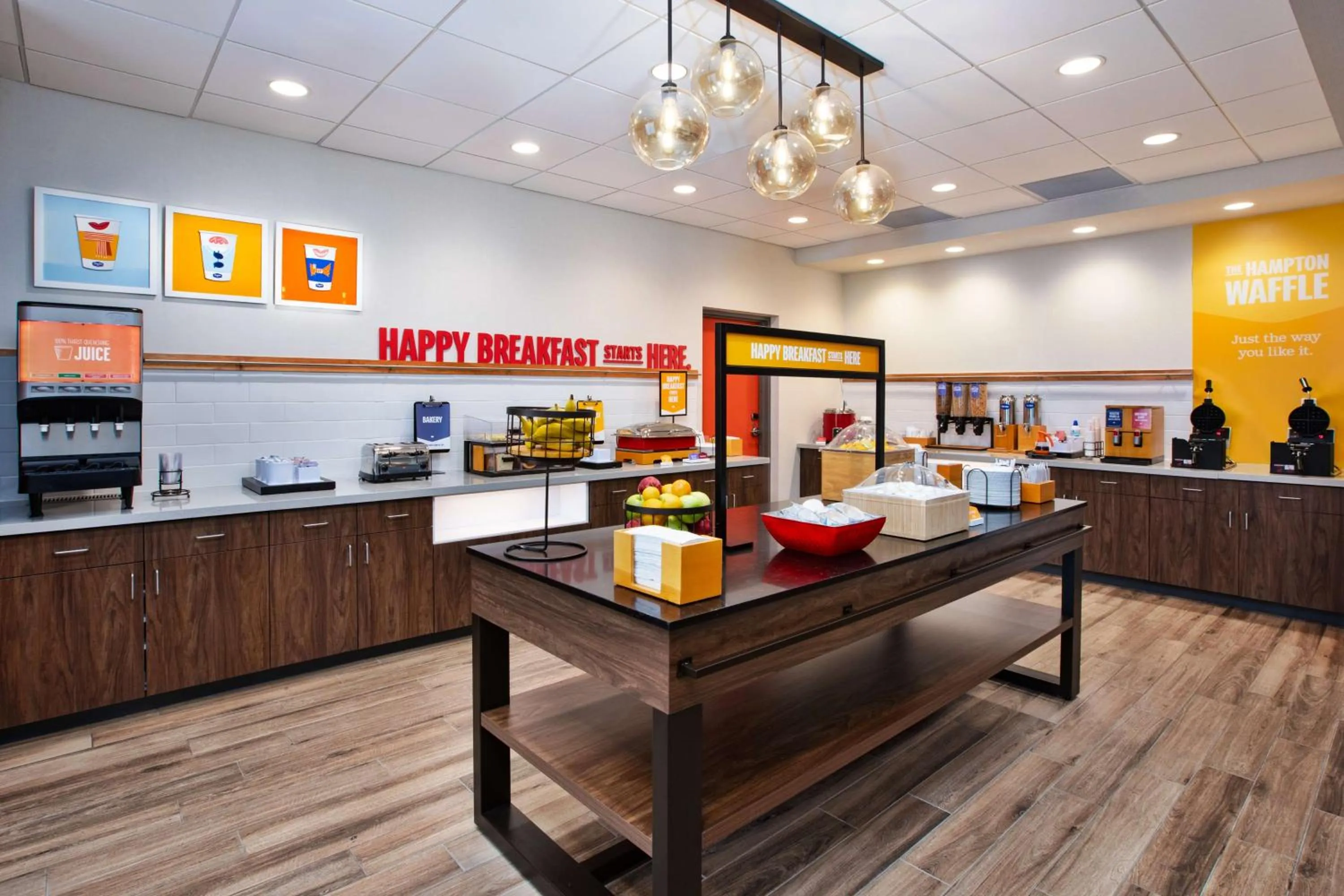 Breakfast in Hampton Inn & Suites By Hilton Indianapolis South Greenwood