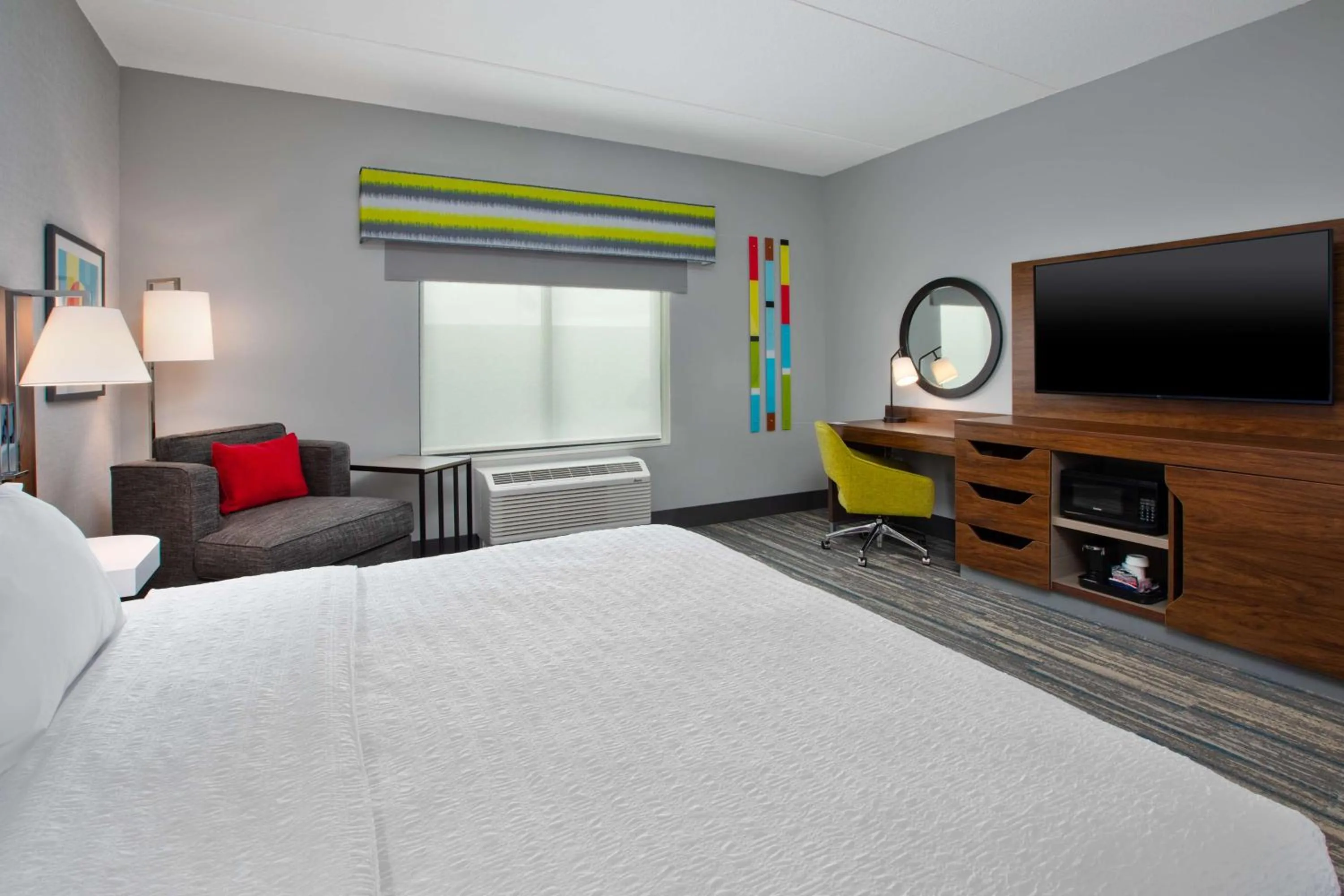 Bedroom, Bed in Hampton Inn & Suites By Hilton Indianapolis South Greenwood