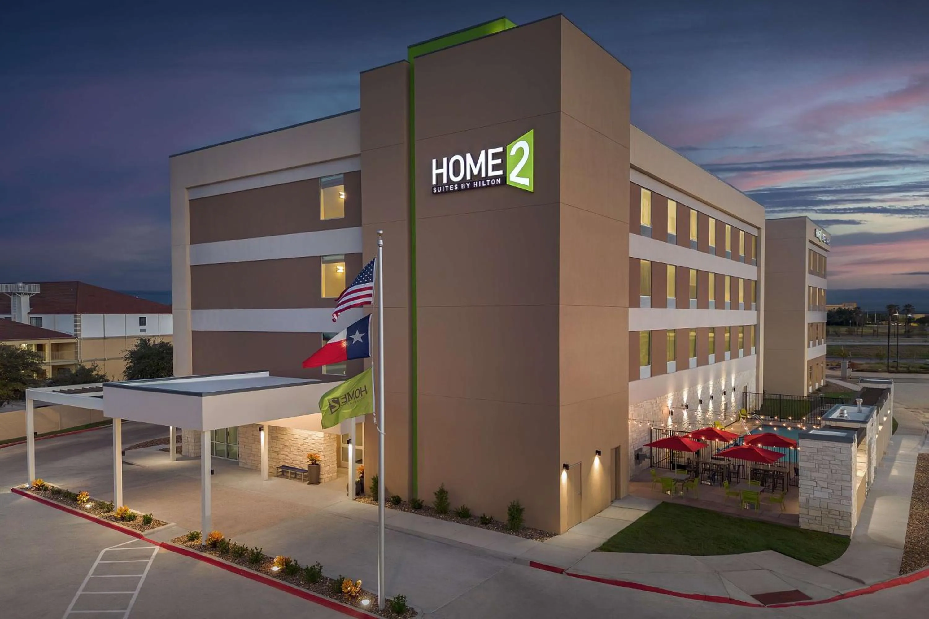 Property building in Home2 Suites By Hilton Laredo North