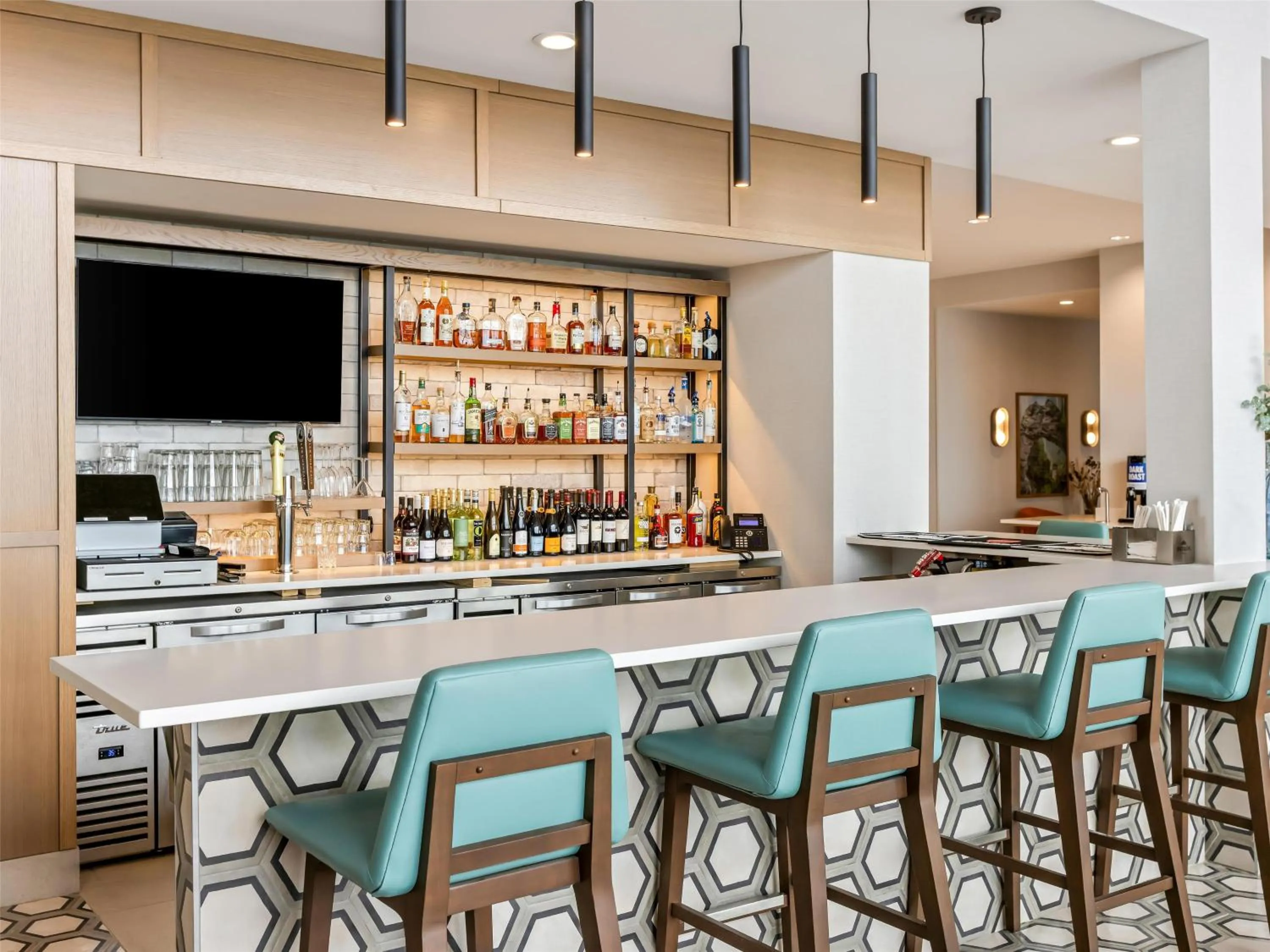 Lounge or bar in Hampton Inn St Ignace Lakefront Mackinac