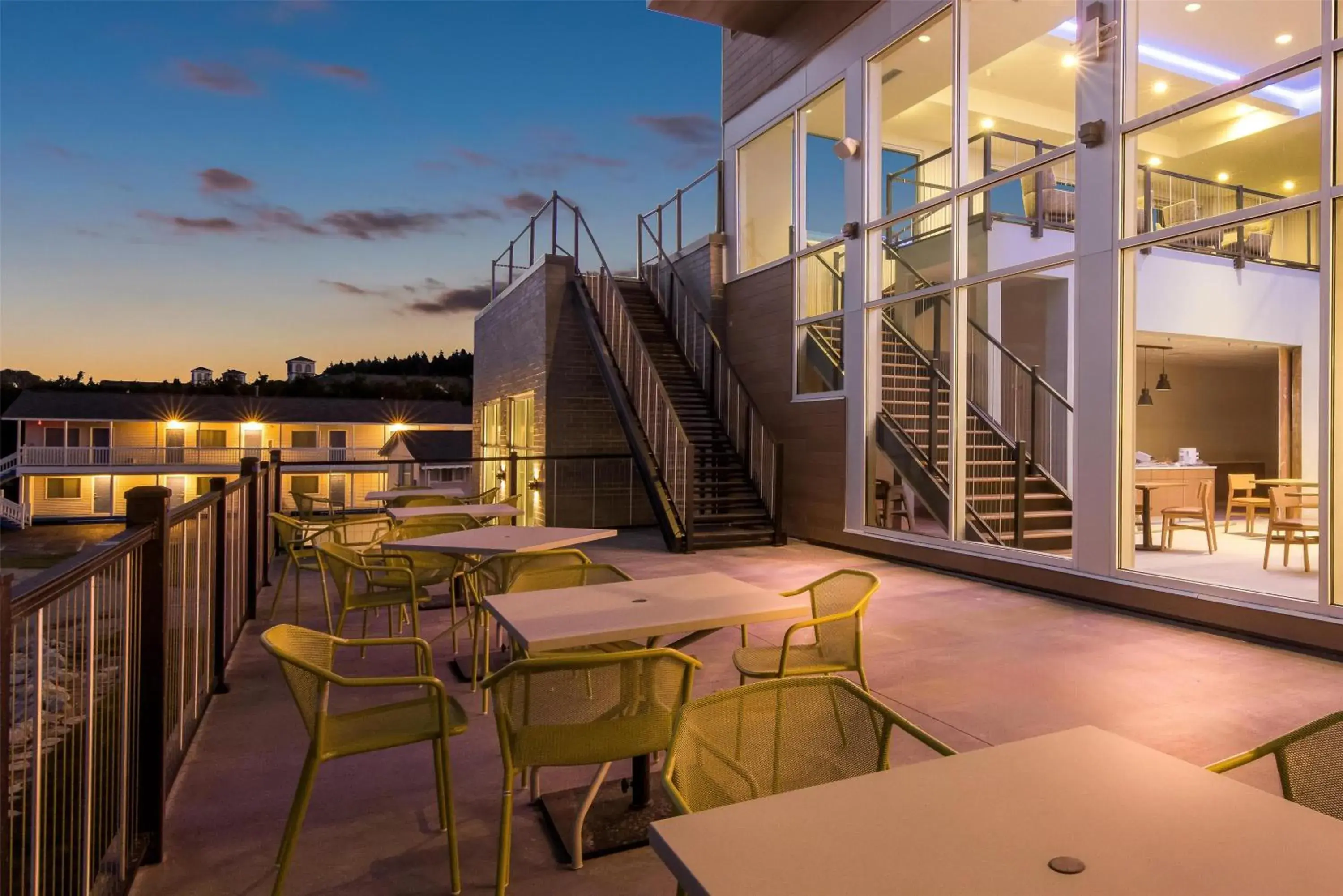 Property building in Hampton Inn St Ignace Lakefront Mackinac Property building in Hampton Inn St Ignace Lakefront Mackinac