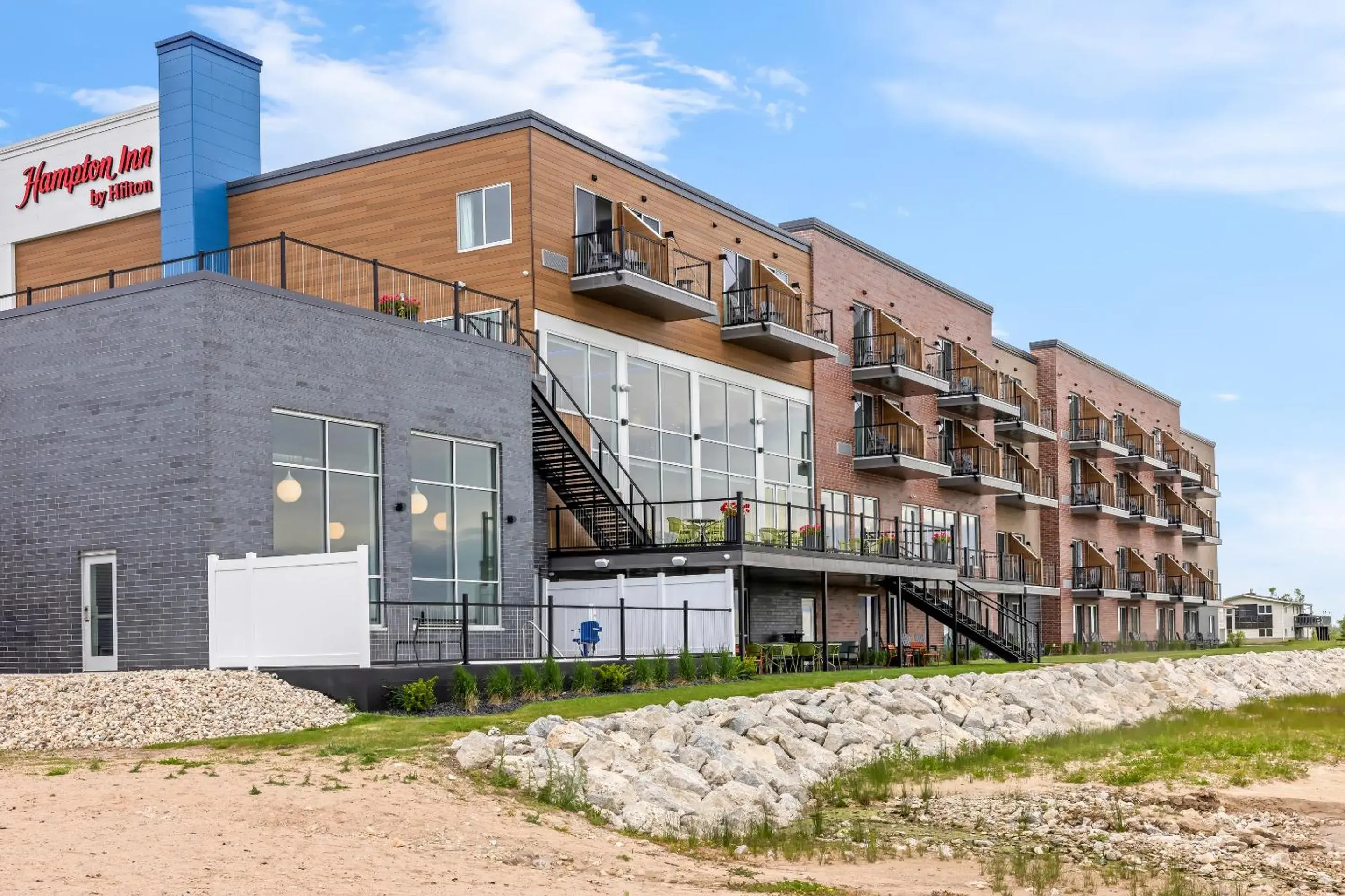 Property building in Hampton Inn St Ignace Lakefront Mackinac Property building in Hampton Inn St Ignace Lakefront Mackinac