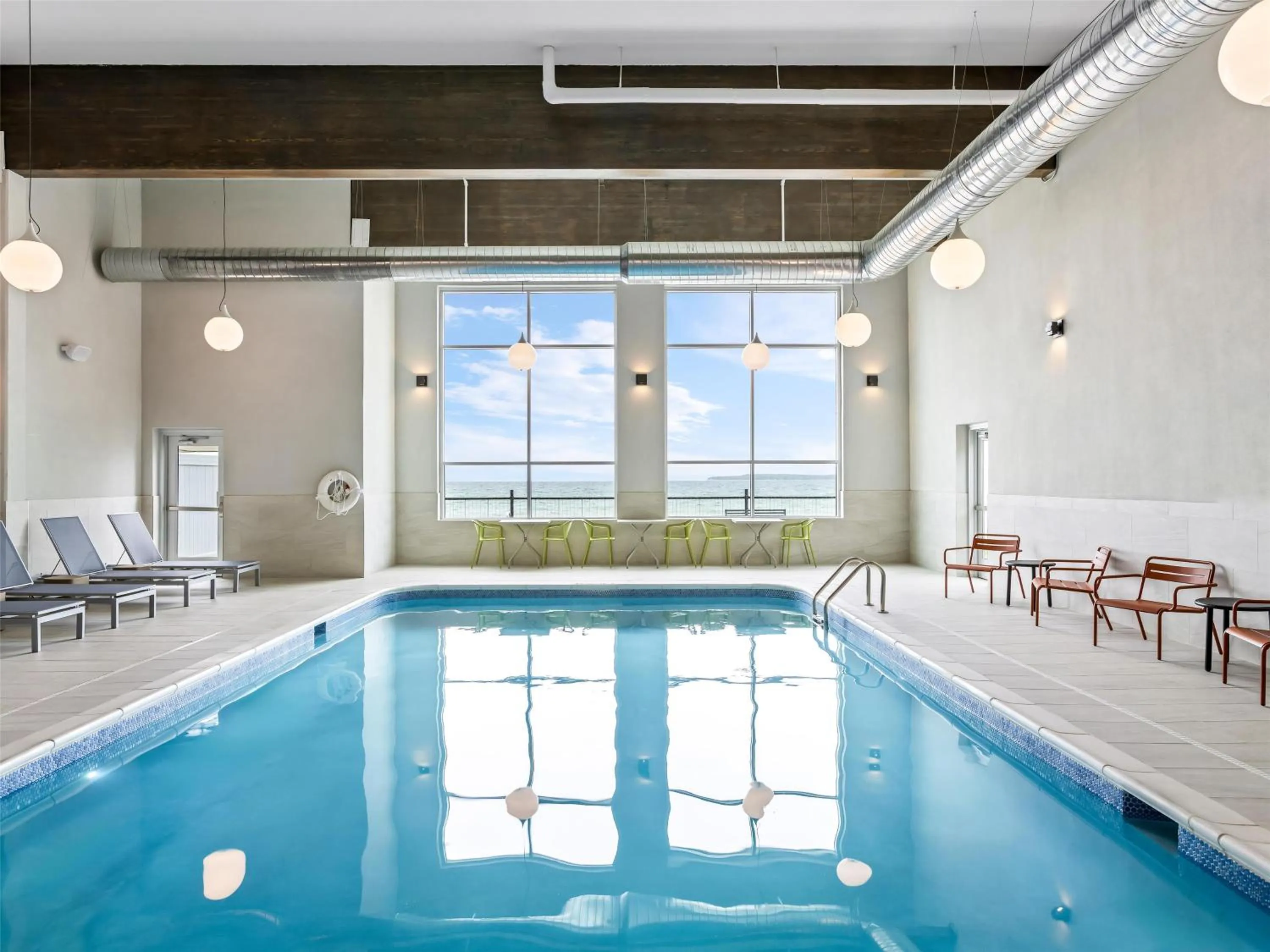 Pool view in Hampton Inn St Ignace Lakefront Mackinac