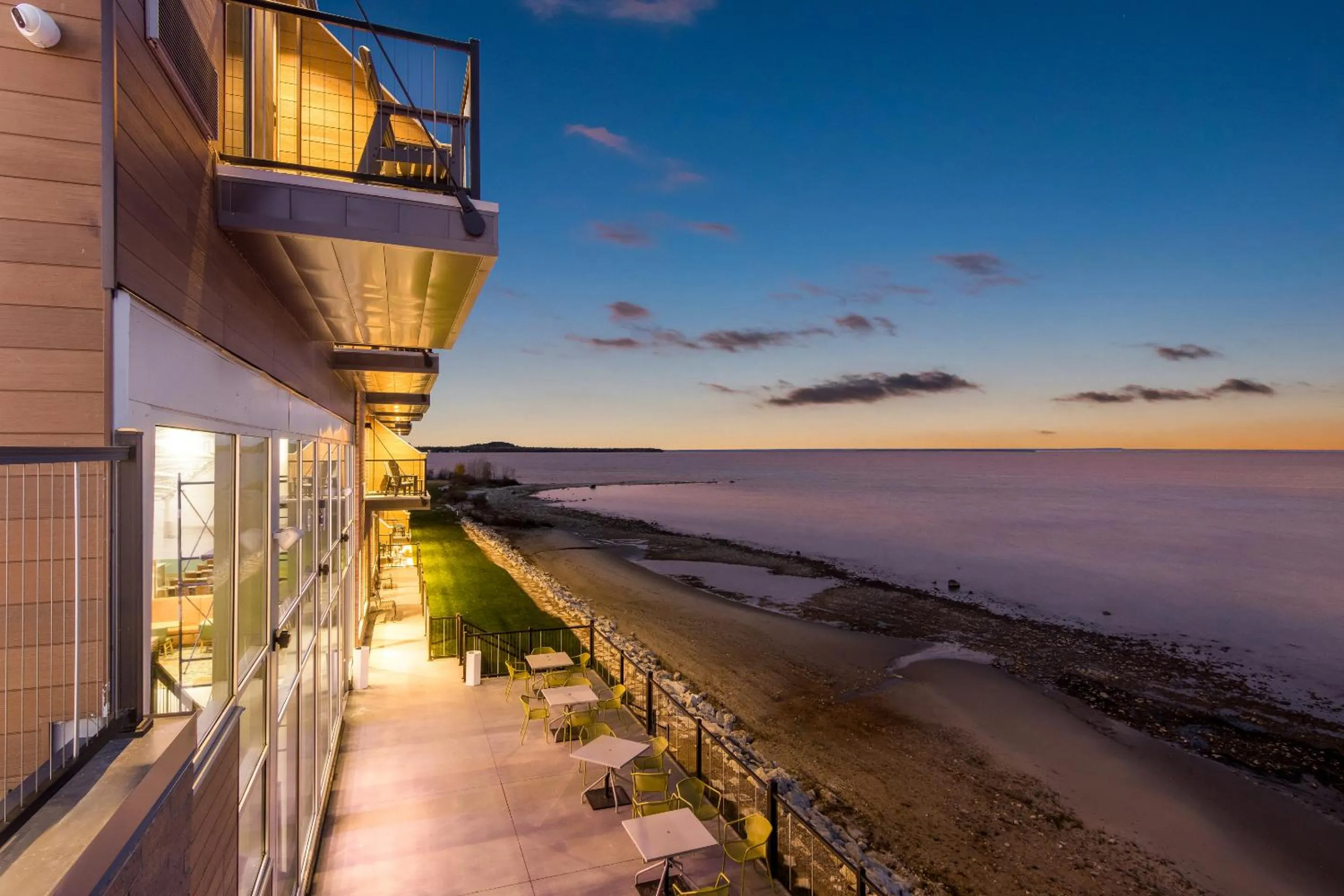 Lake view in Hampton Inn St Ignace Lakefront Mackinac