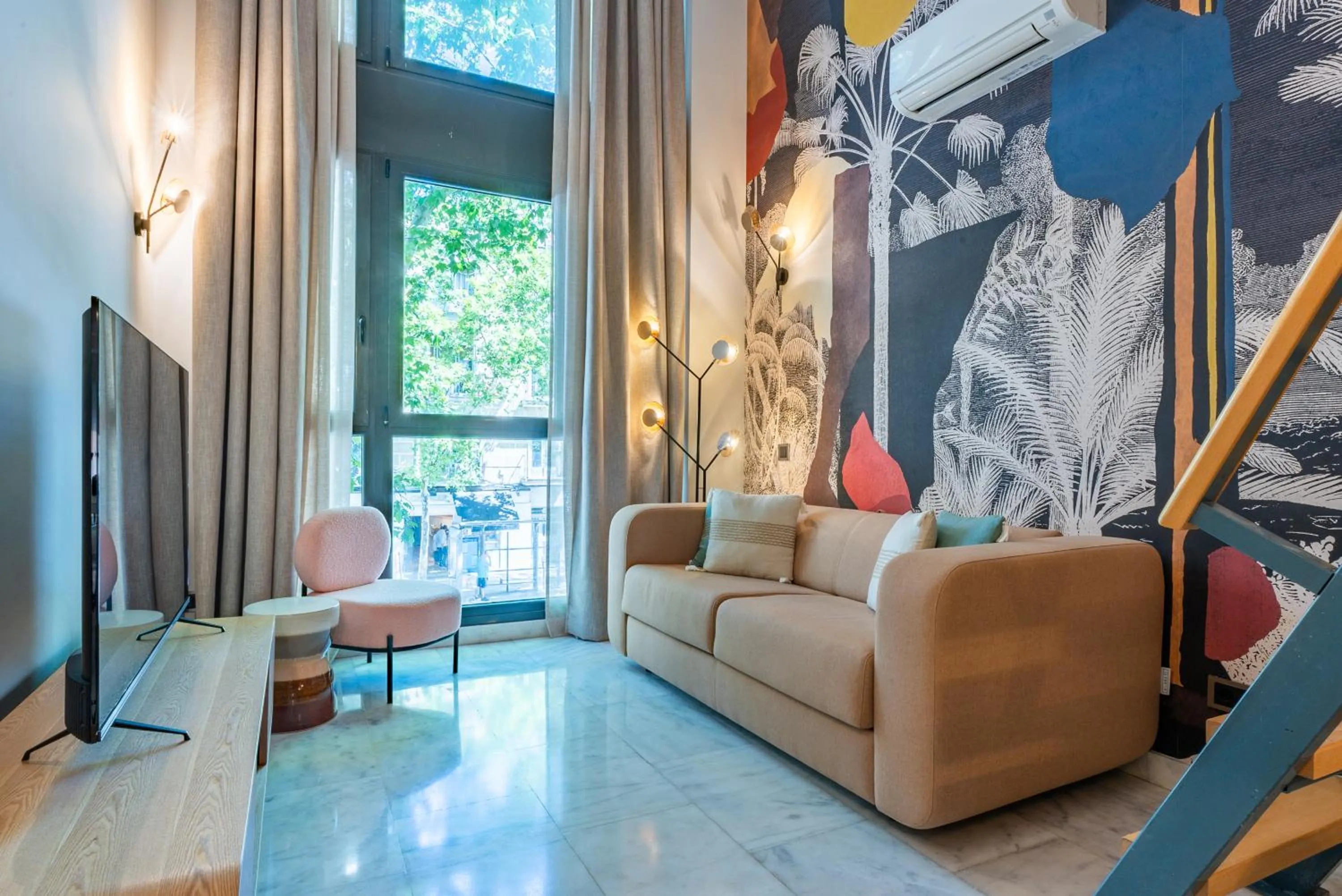 TV and multimedia in Smartr Madrid Las Ventas