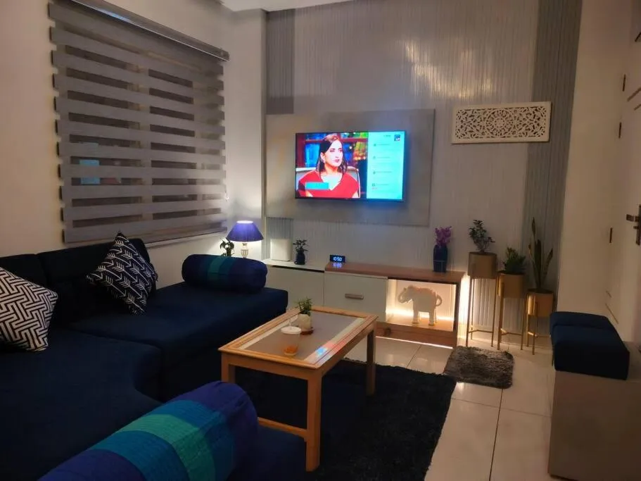 Evening entertainment in Blue Heart Home by the Ganges - Cosy 1Bhk-Veerbhadra