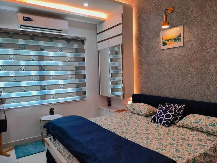 Bed in Blue Heart Home by the Ganges - Cosy 1Bhk-Veerbhadra Bed in Blue Heart Home by the Ganges - Cosy 1Bhk-Veerbhadra