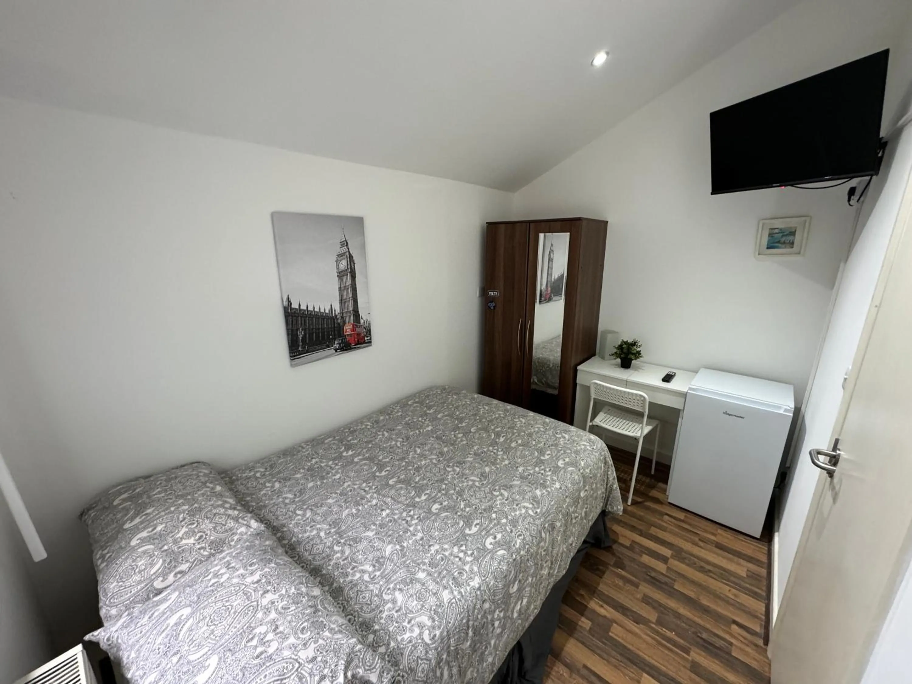 365 London Hostel
