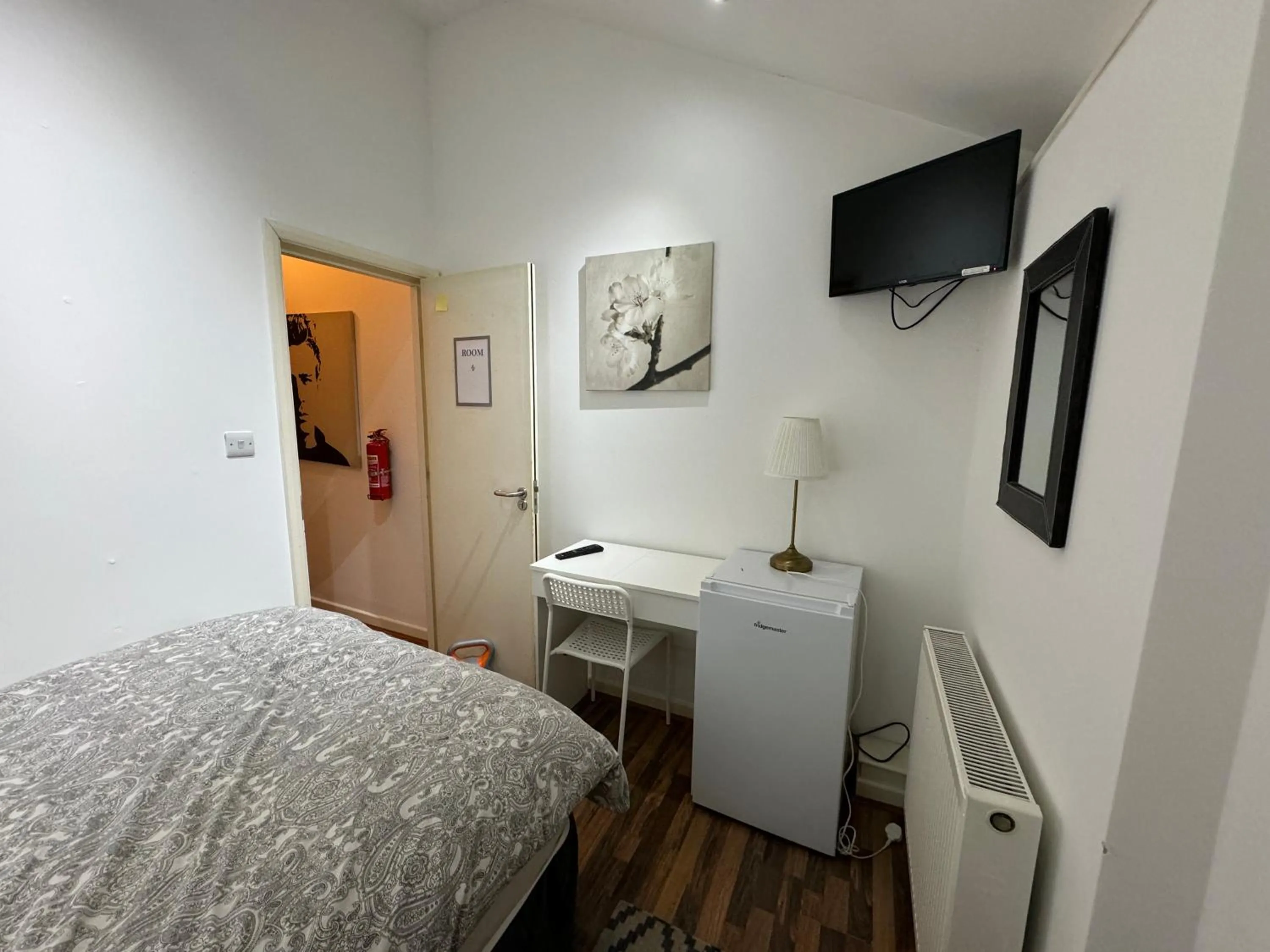 365 London Hostel