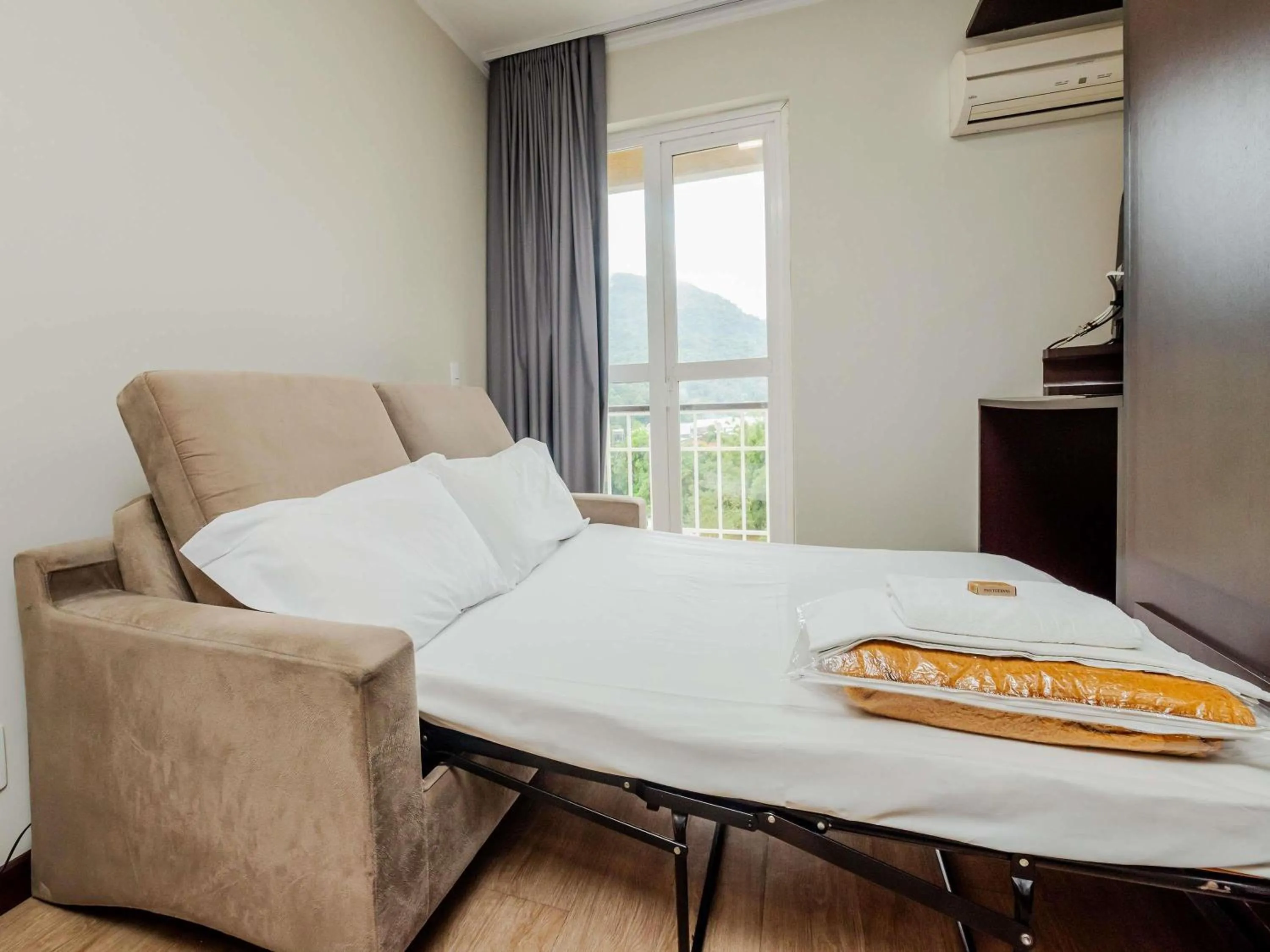 Bedroom, Bed in Mercure Jaragua do Sul