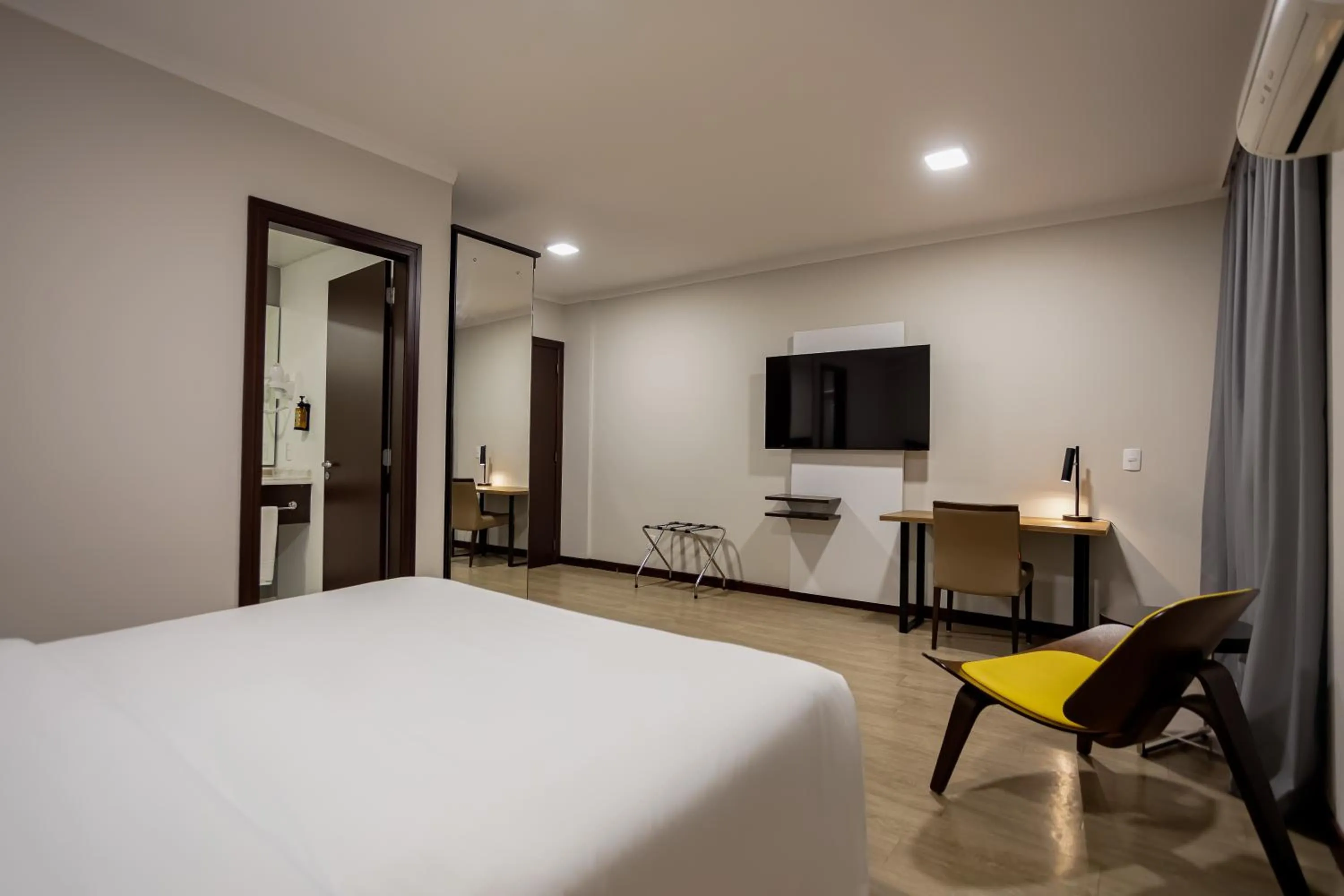 Bed in Mercure Jaragua do Sul