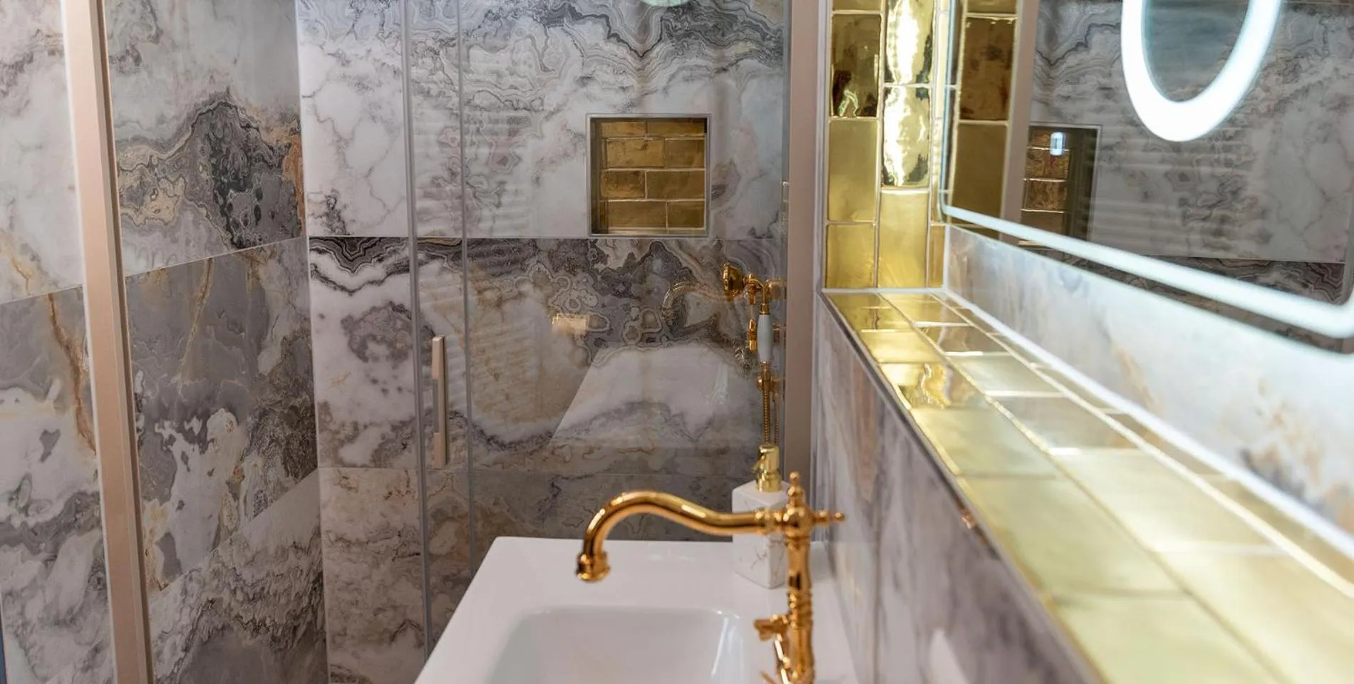 Shower in Hotel am Prinzengarten, inklusive AlbCard