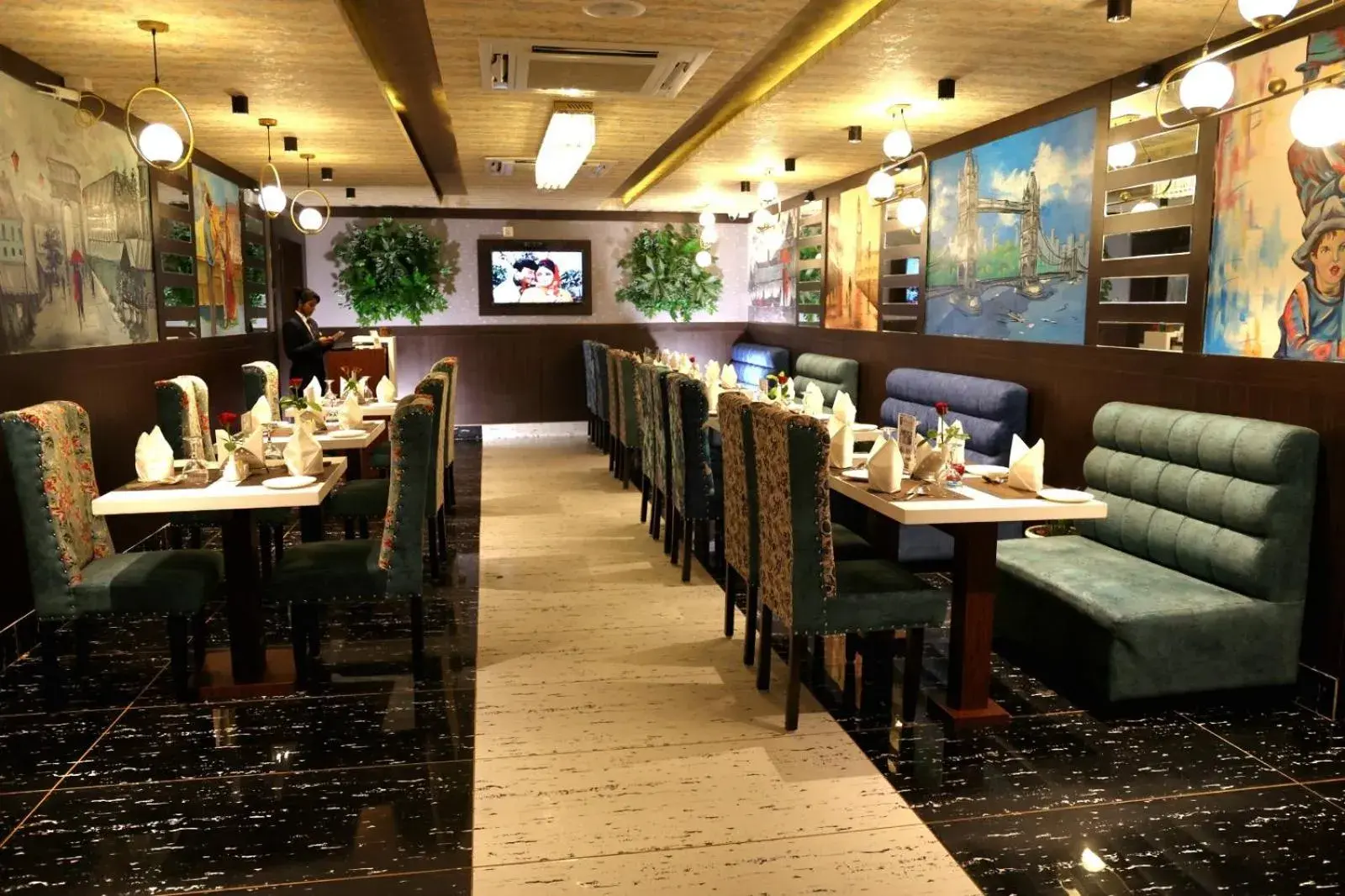 Restaurant/places to eat in Hotel Sidh Vedantha Restaurant/places to eat in Hotel Sidh Vedantha