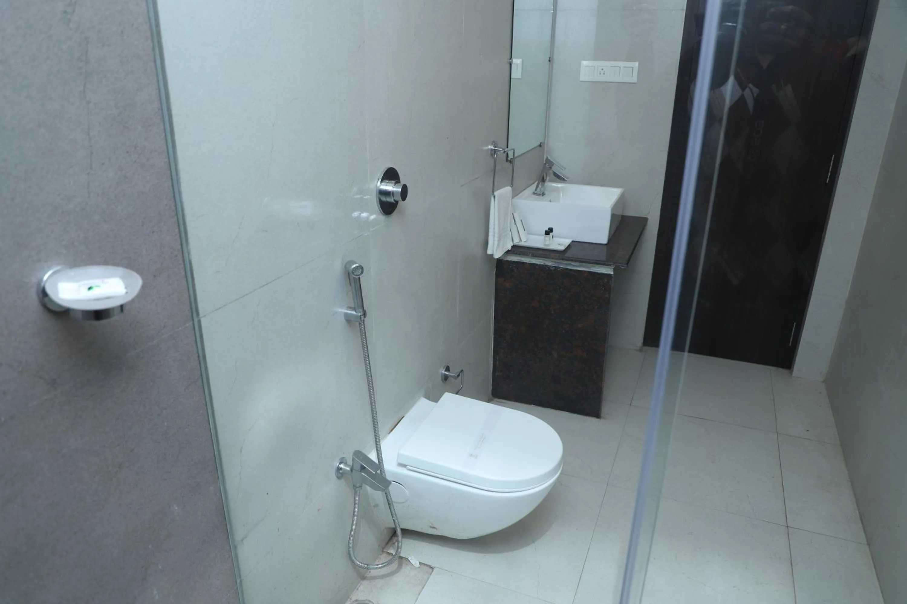 Bathroom in Hotel Sidh Vedantha