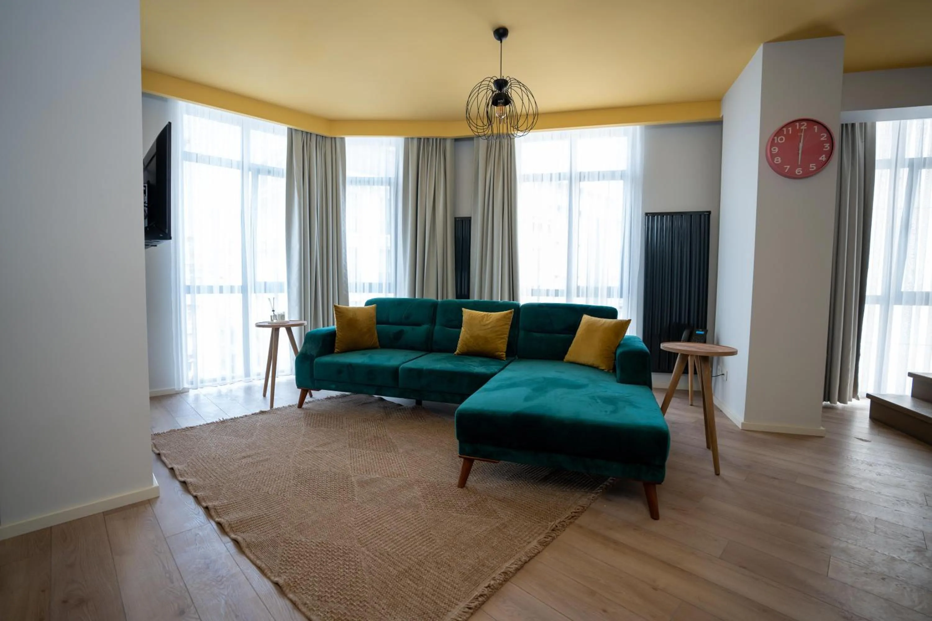 Photo of the whole room in Bird Nest Suites