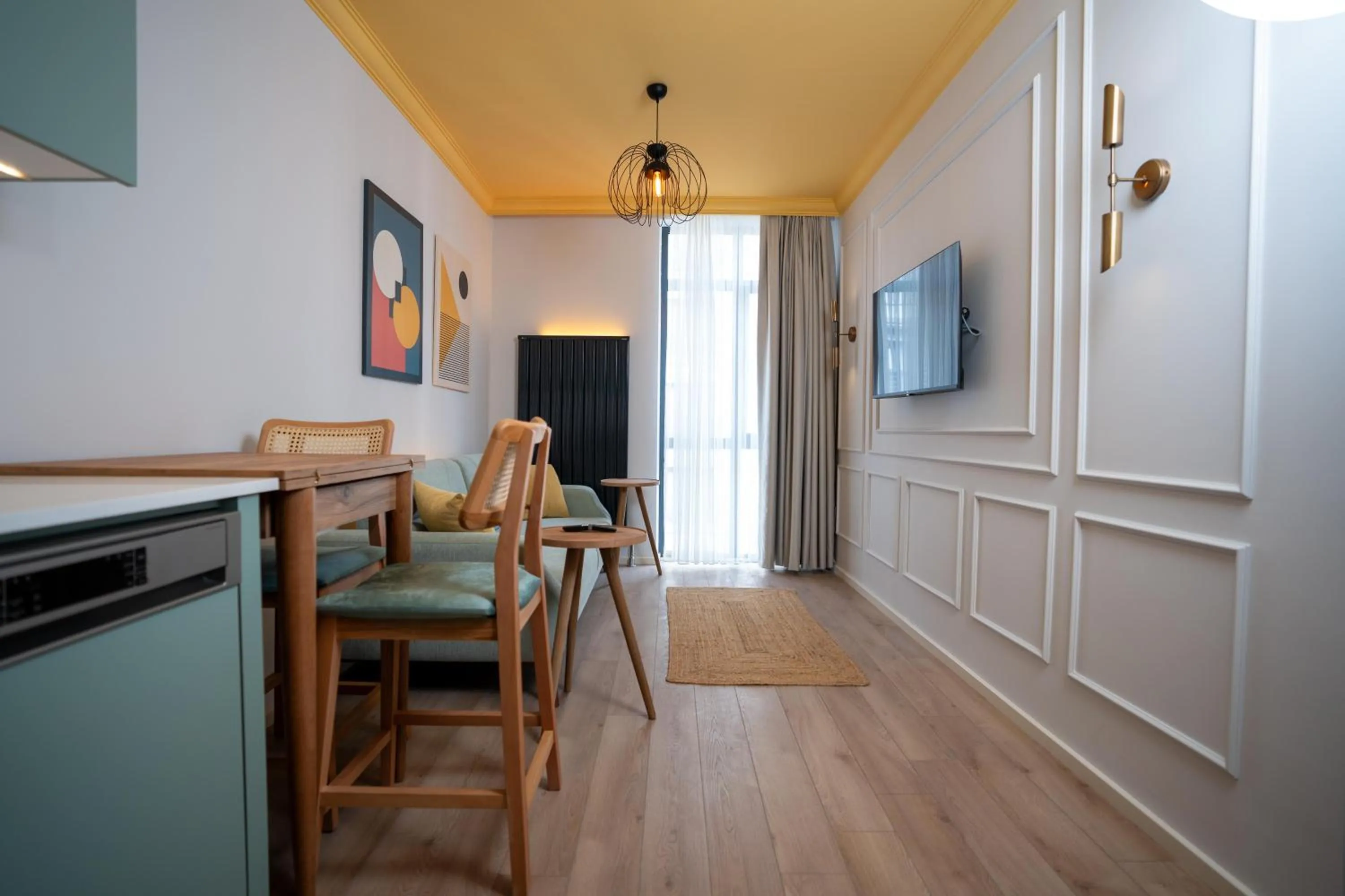 Photo of the whole room in Bird Nest Suites