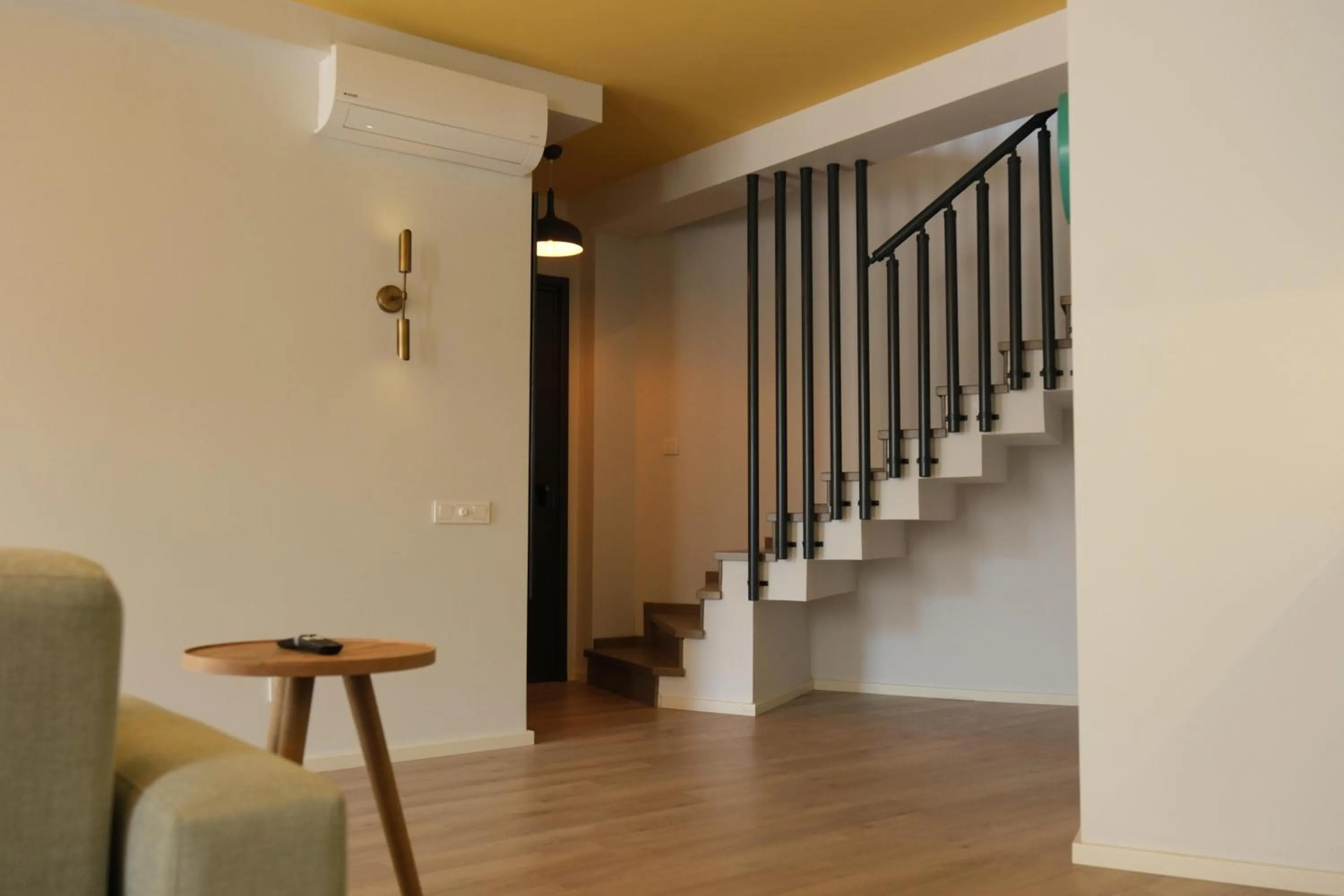 Meeting/conference room in Bird Nest Suites