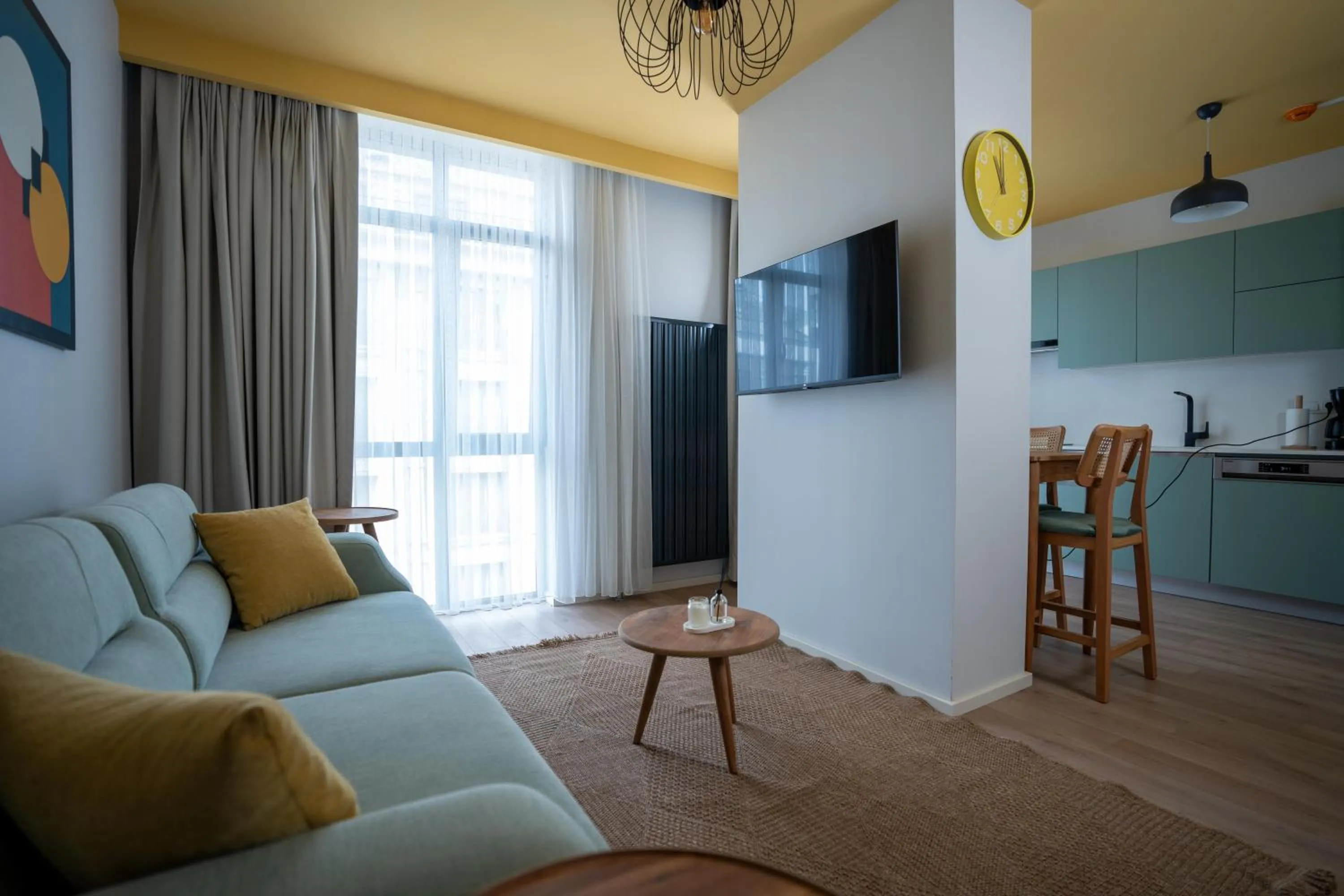 Photo of the whole room in Bird Nest Suites