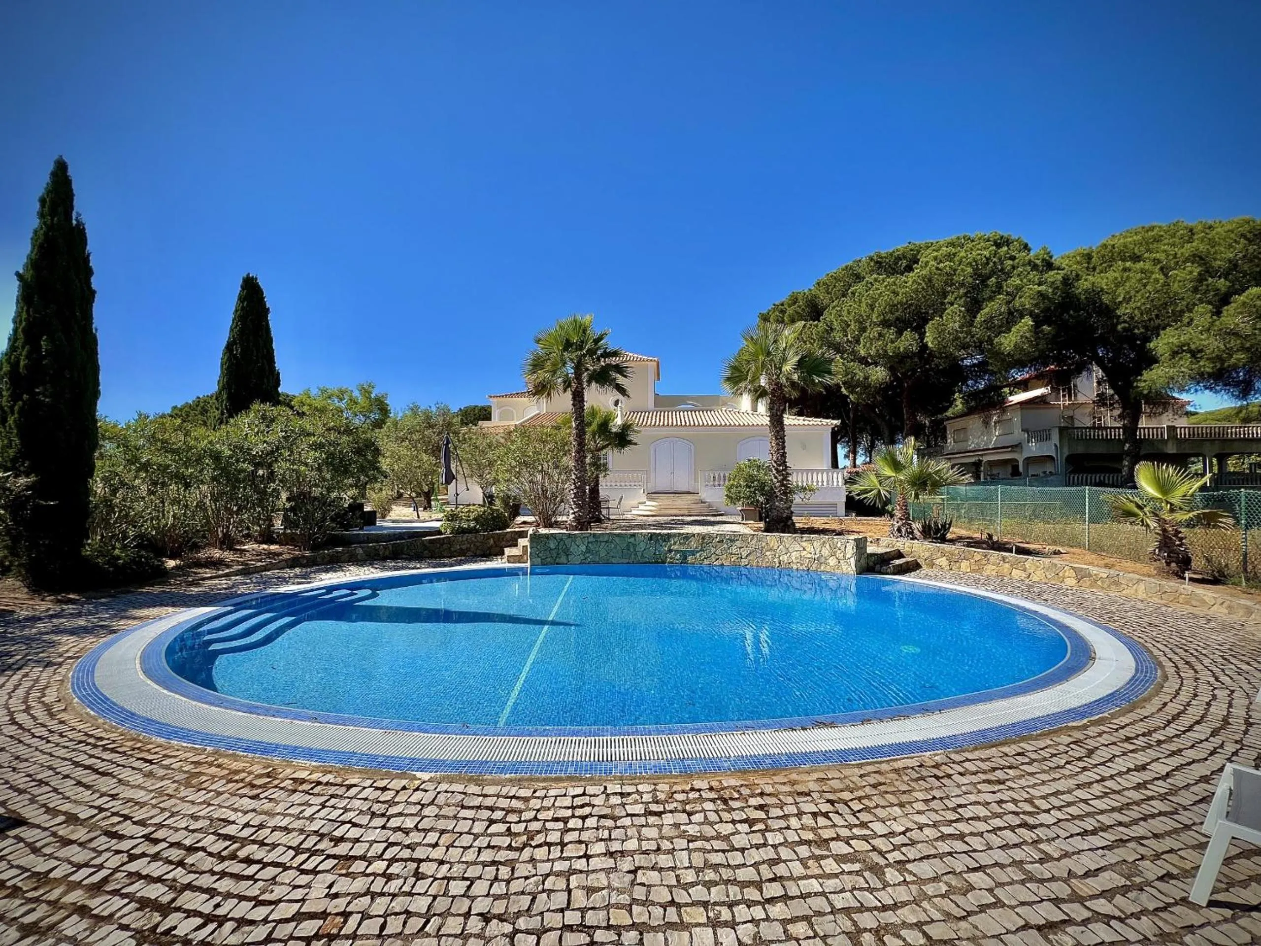 Quarteira Premium Villa With Pool by Homing