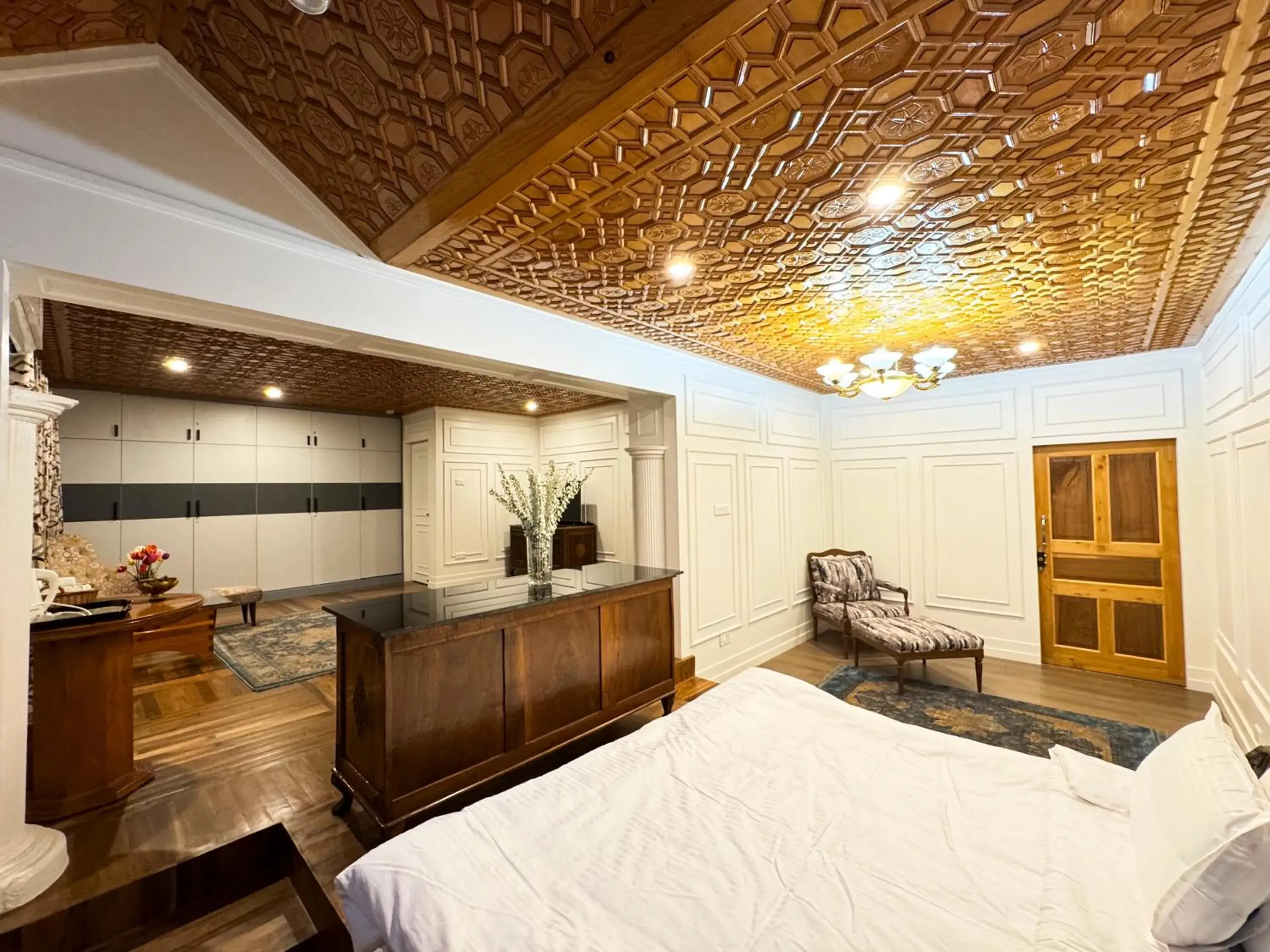 Junior Suite in Tree of Life Lakeside Cottage, Srinagar Junior Suite in Tree of Life Lakeside Cottage, Srinagar