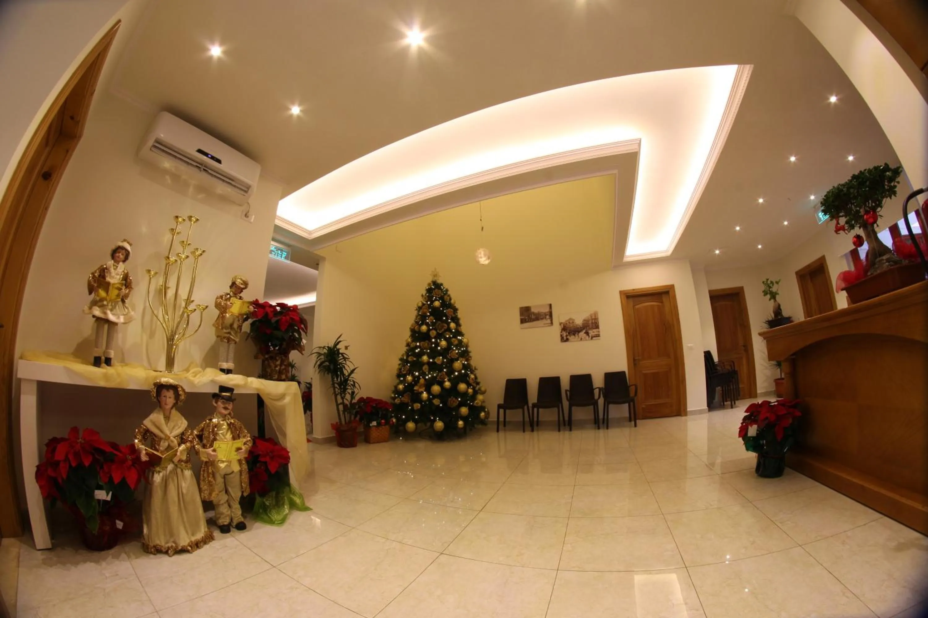 Lobby or reception in Hotel St Jean