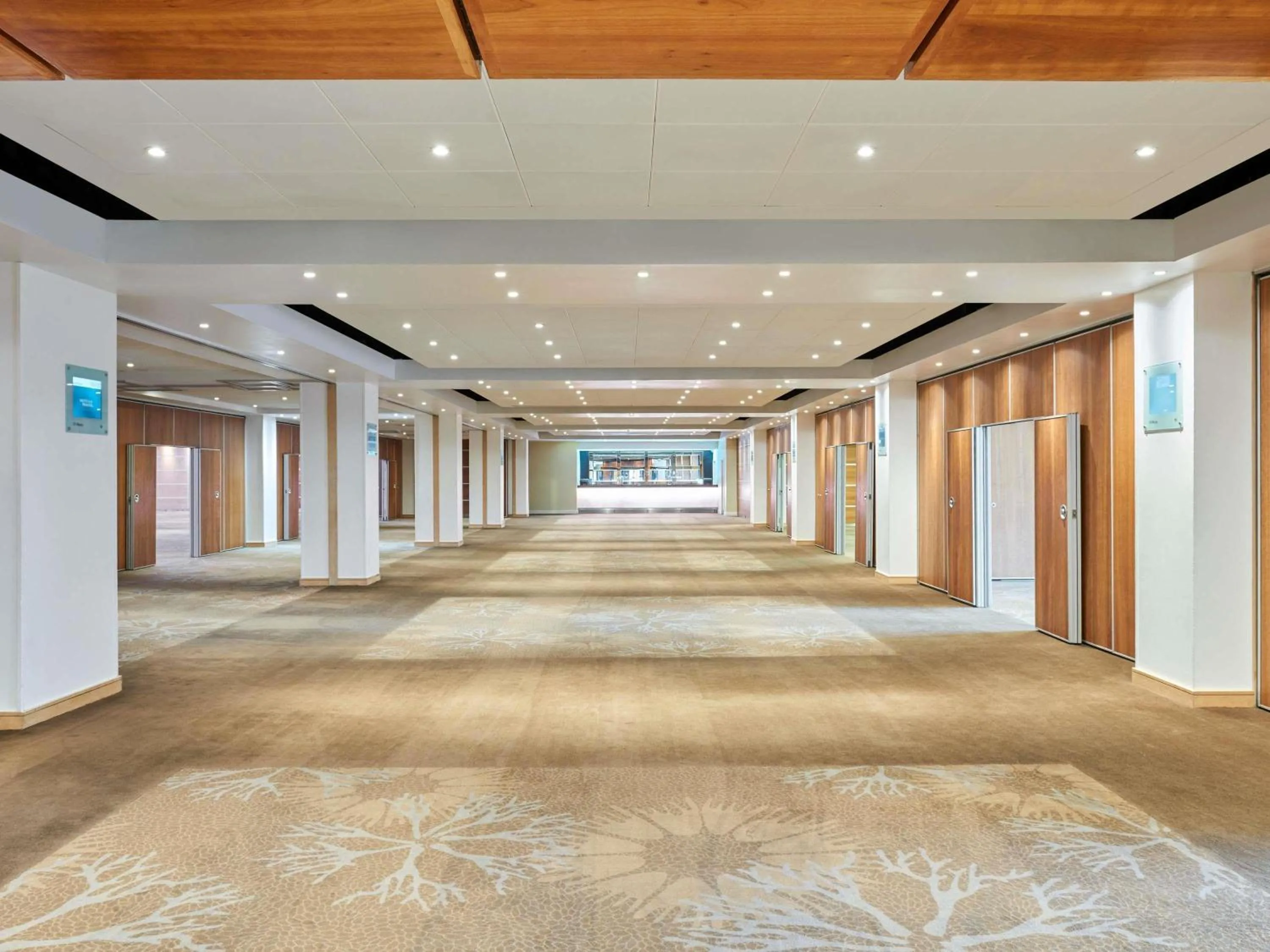 Meeting/conference room in Novotel London West