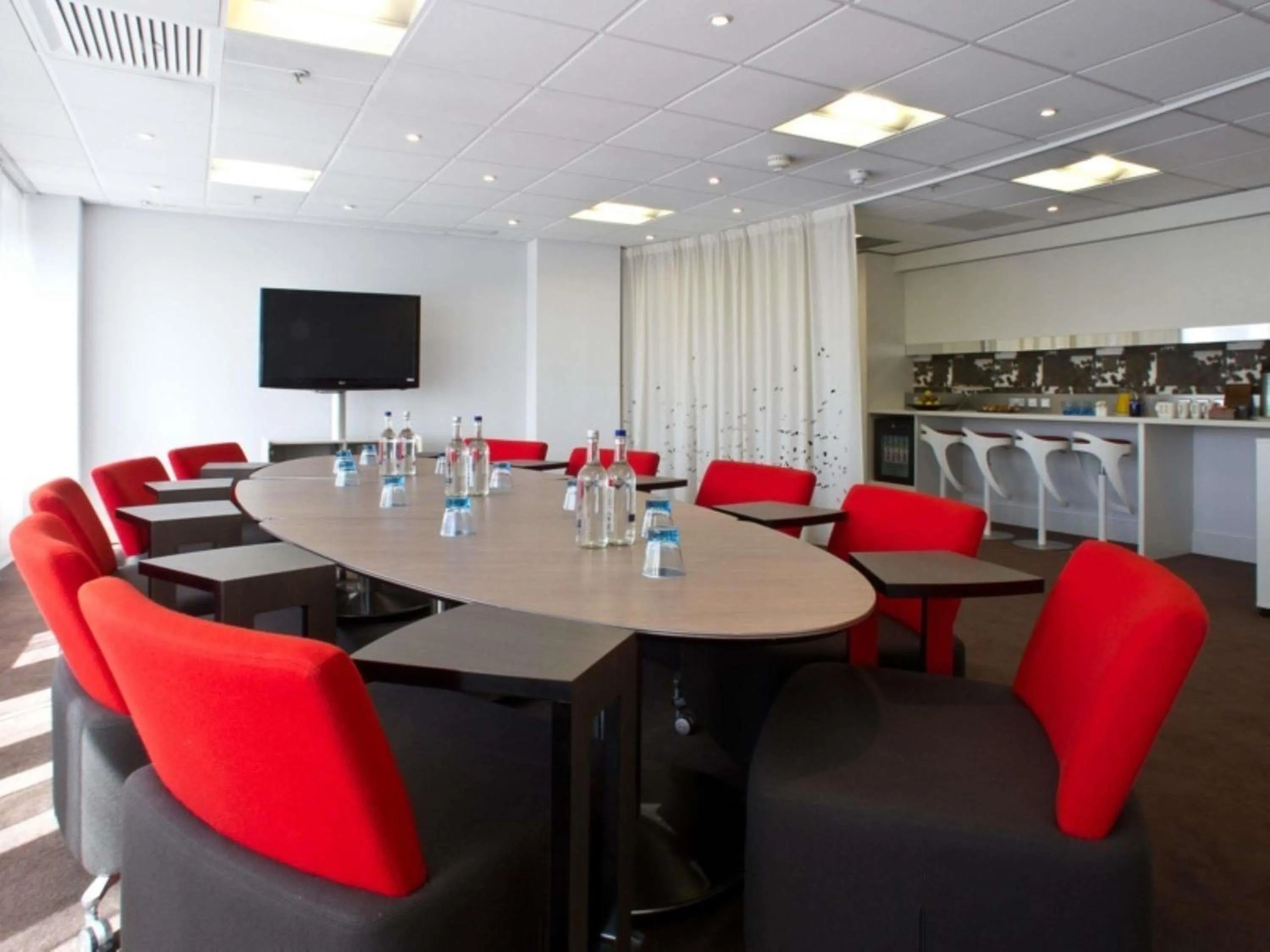 Meeting/conference room in Novotel London West