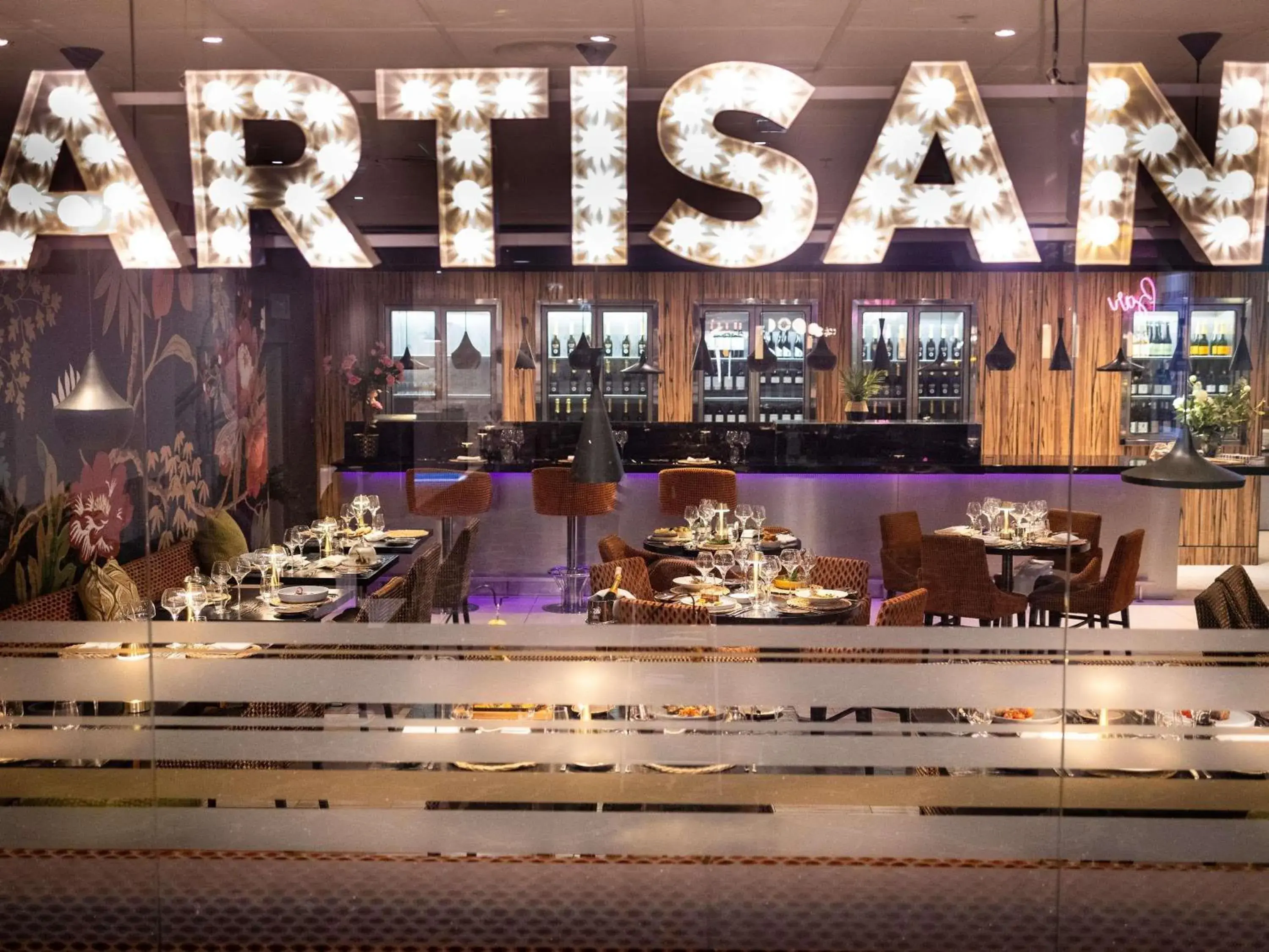 Restaurant/places to eat in Novotel London West Restaurant/places to eat in Novotel London West