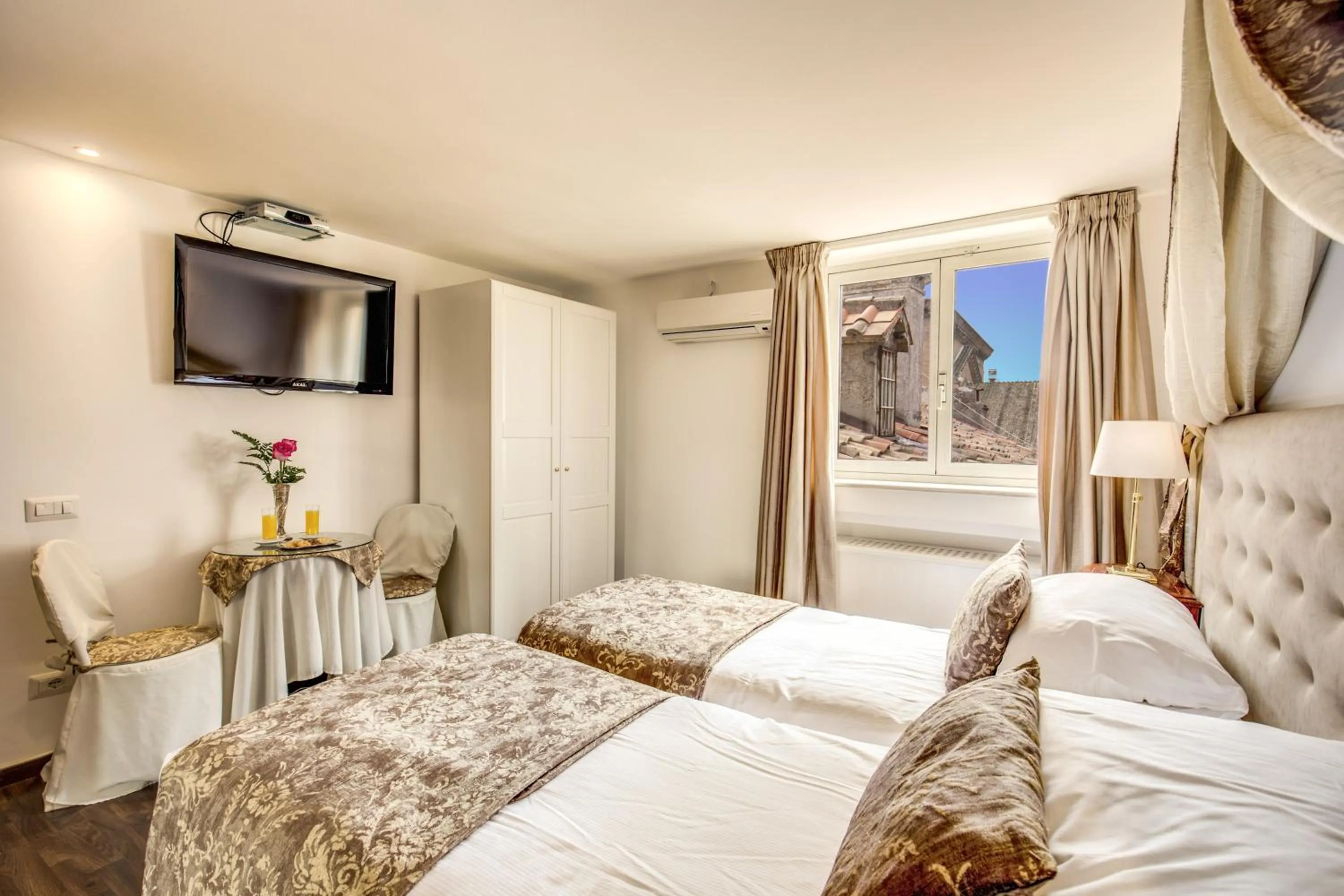 Bed in Pantheonview - Luxury Suites