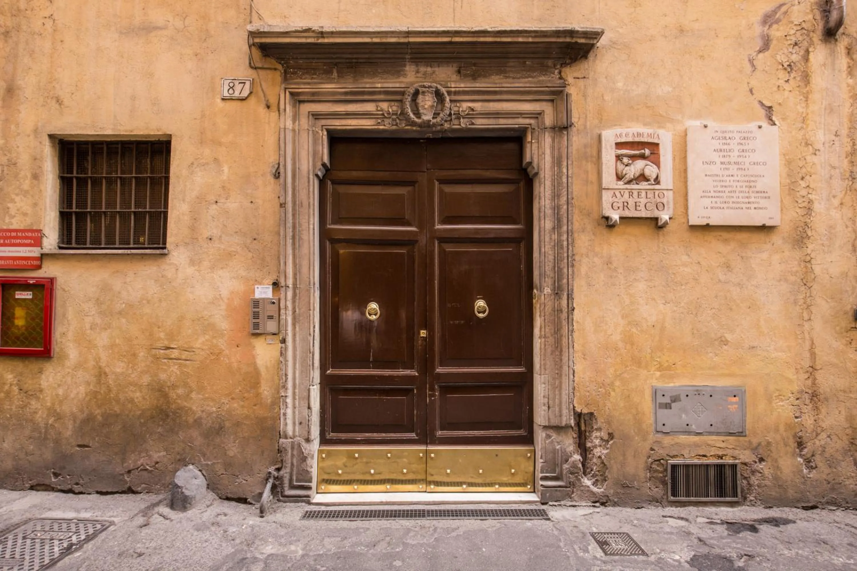 Property building in Pantheonview - Luxury Suites