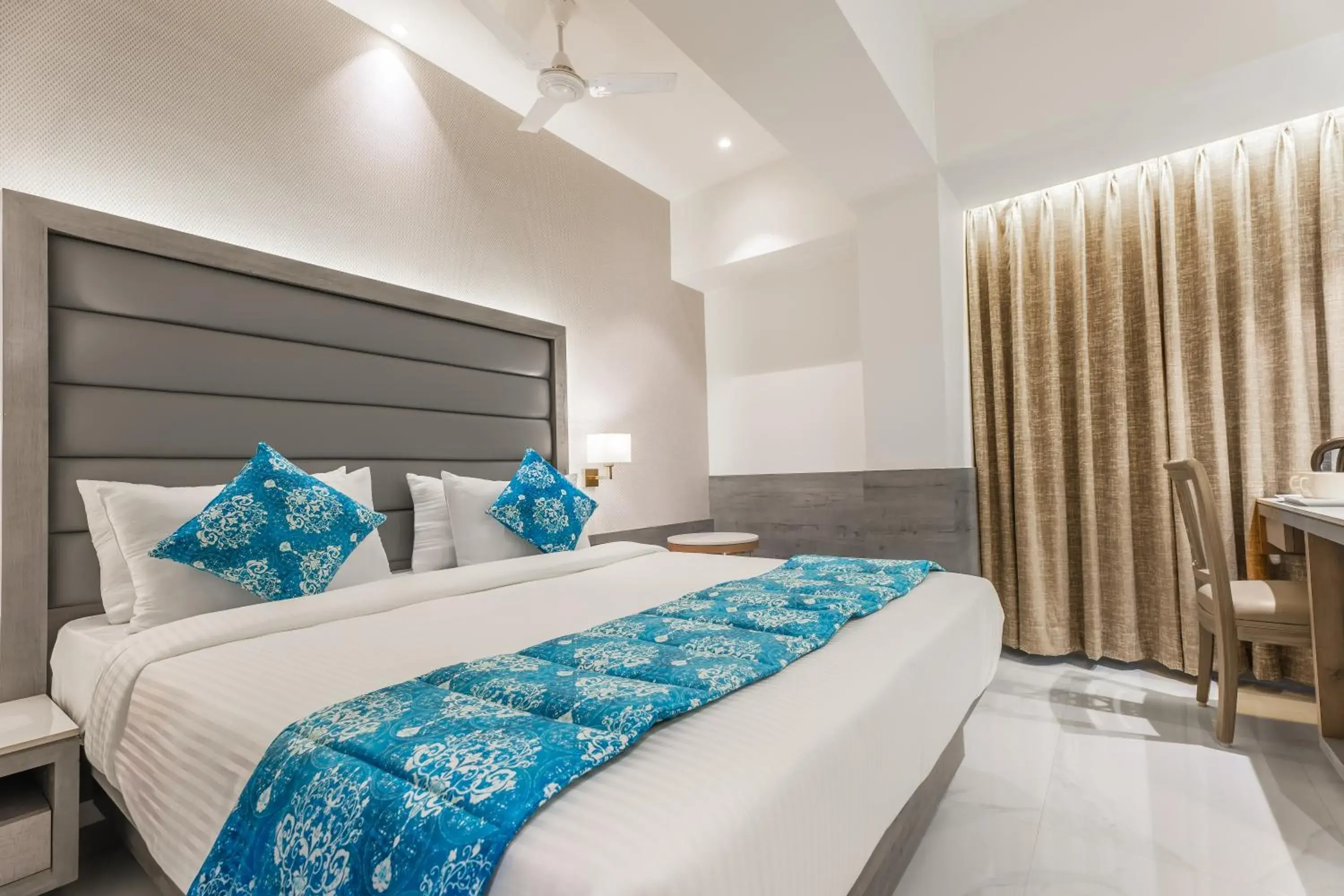 Bedroom, Bed in Hotel Supreme Comforts - Mumbai Airport Bedroom, Bed in Hotel Supreme Comforts - Mumbai Airport