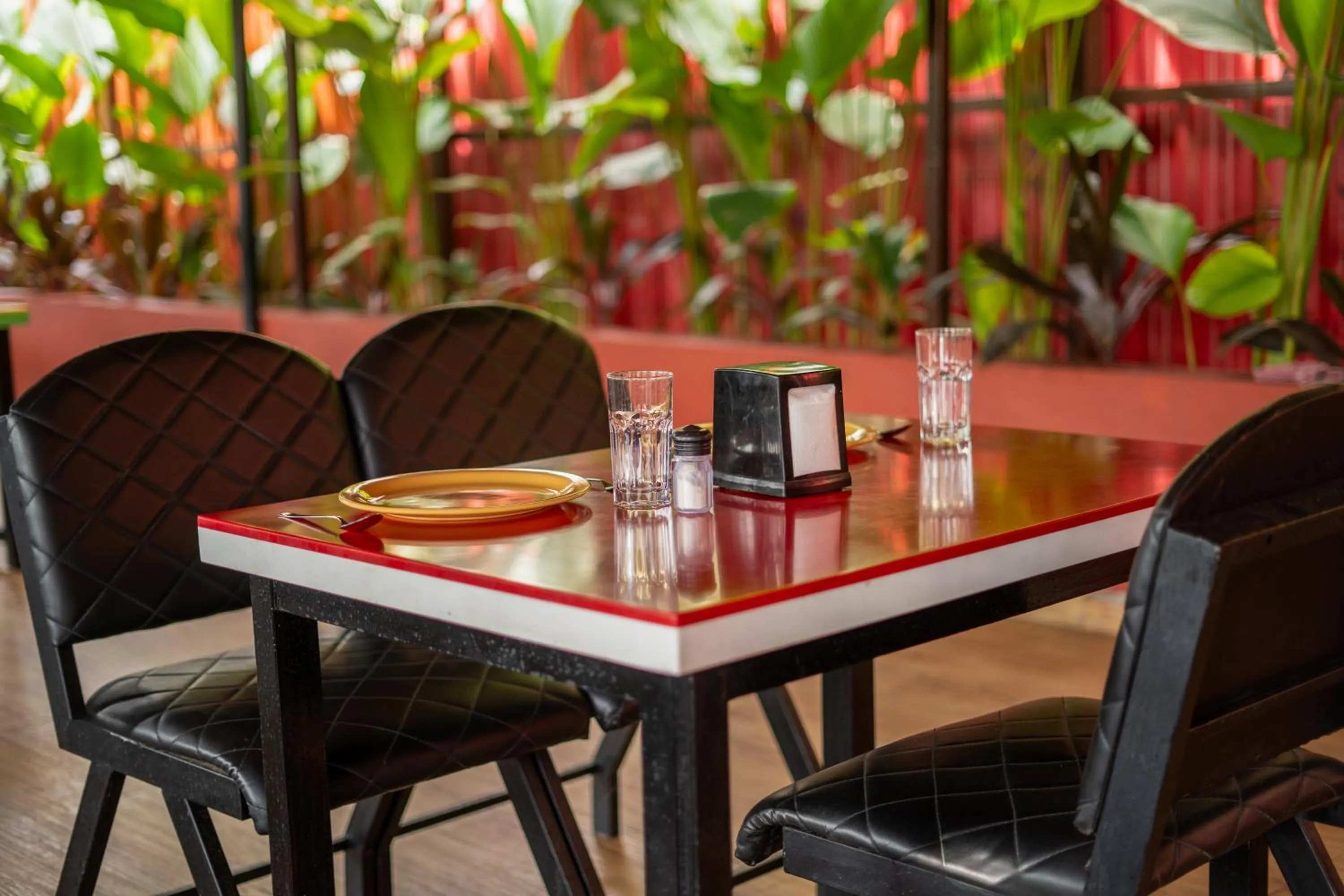 Restaurant/places to eat in Poojaris Nirantara - Mysuru